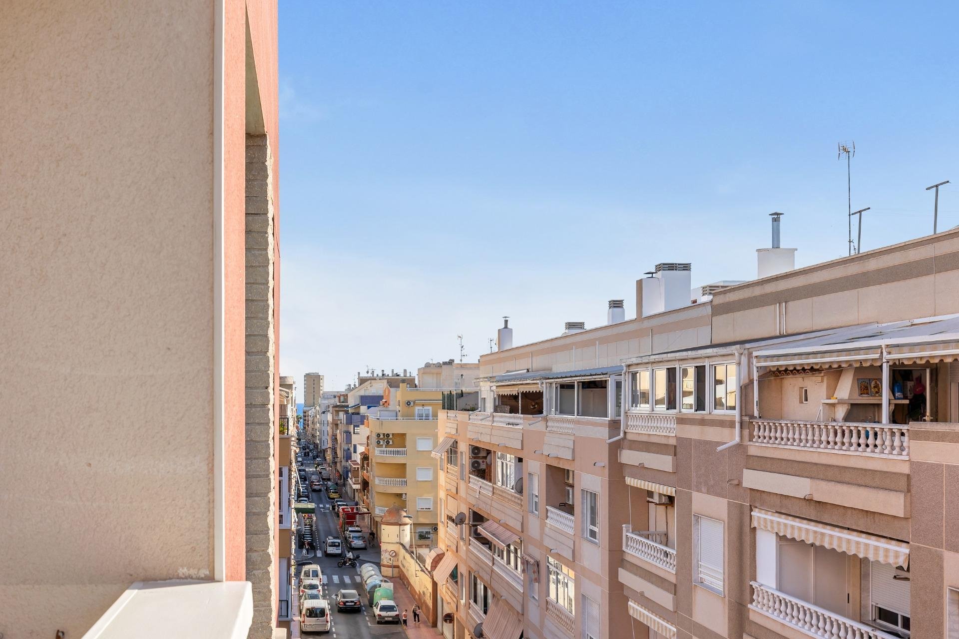 Reventa - Apartamento / piso -
Torrevieja - Estacion de autobuses