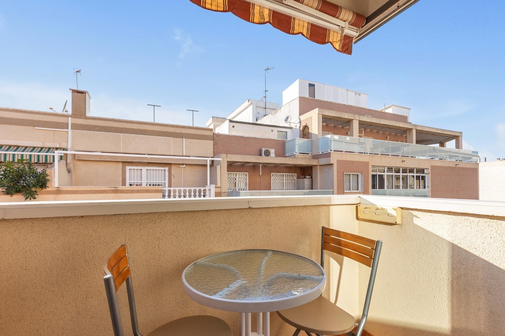 Reventa - Apartamento / piso -
Torrevieja - Estacion de autobuses