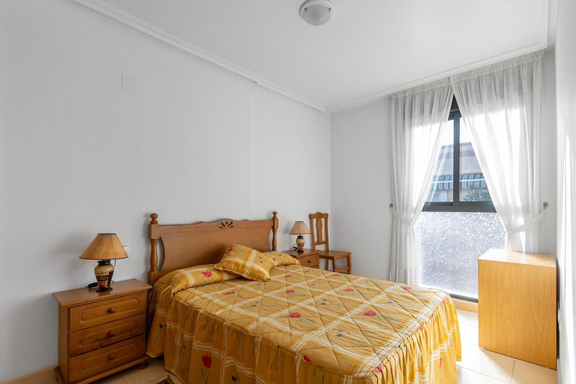 Reventa - Apartamento / piso -
Torrevieja - Estacion de autobuses