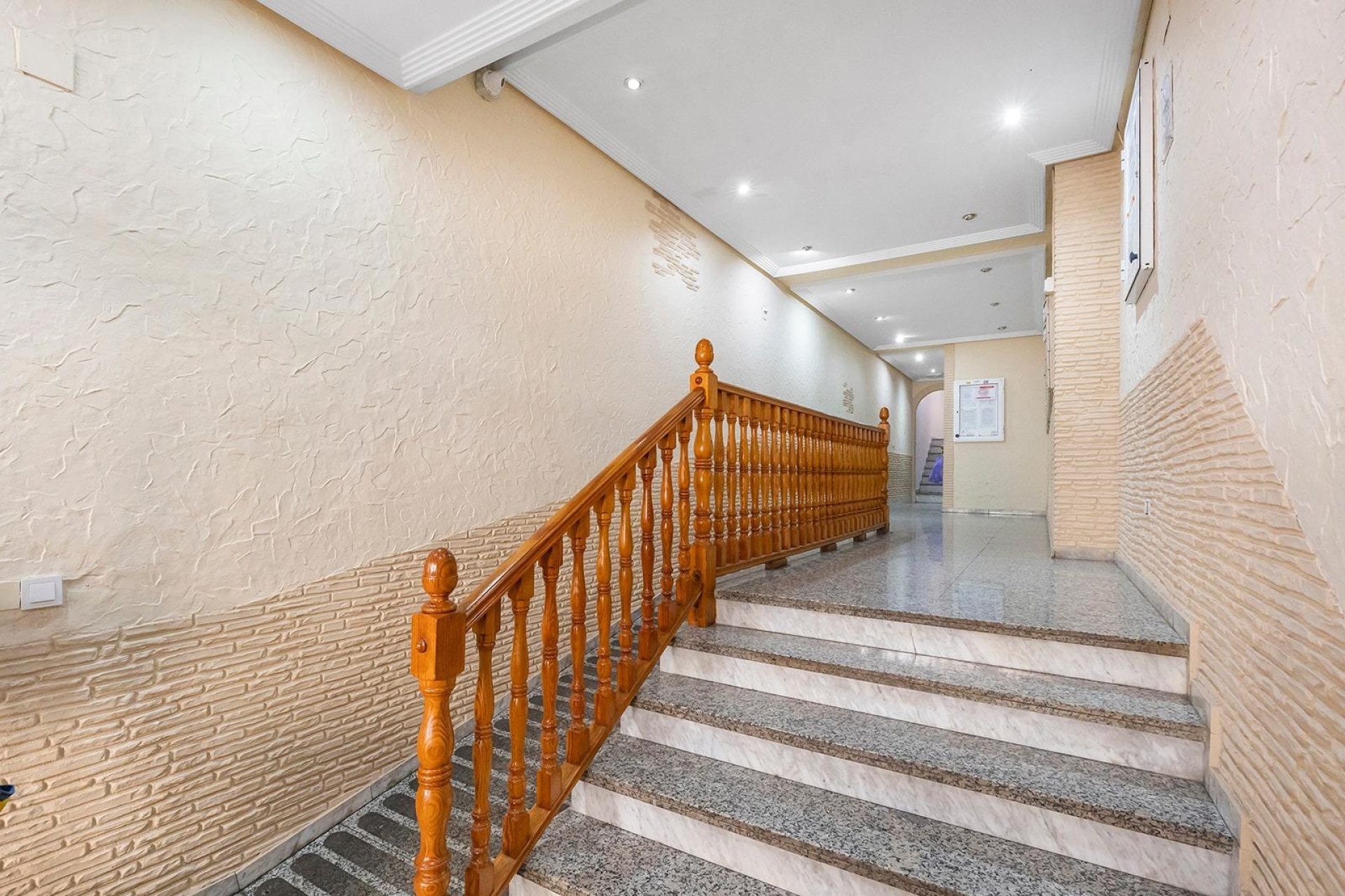 Reventa - Apartamento / piso -
Torrevieja - Estacion de autobuses