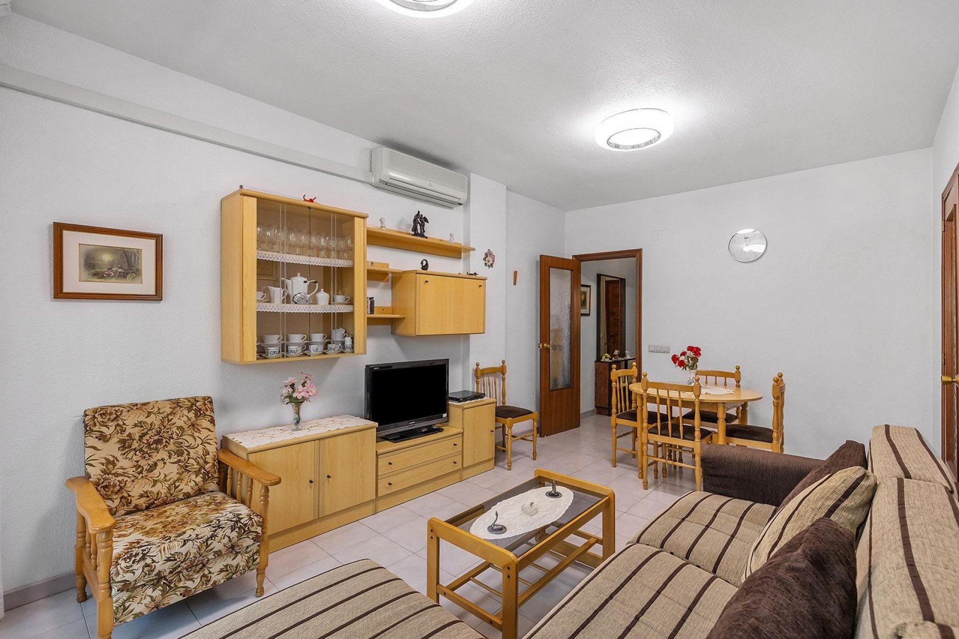 Reventa - Apartamento / piso -
Torrevieja - Estacion de autobuses