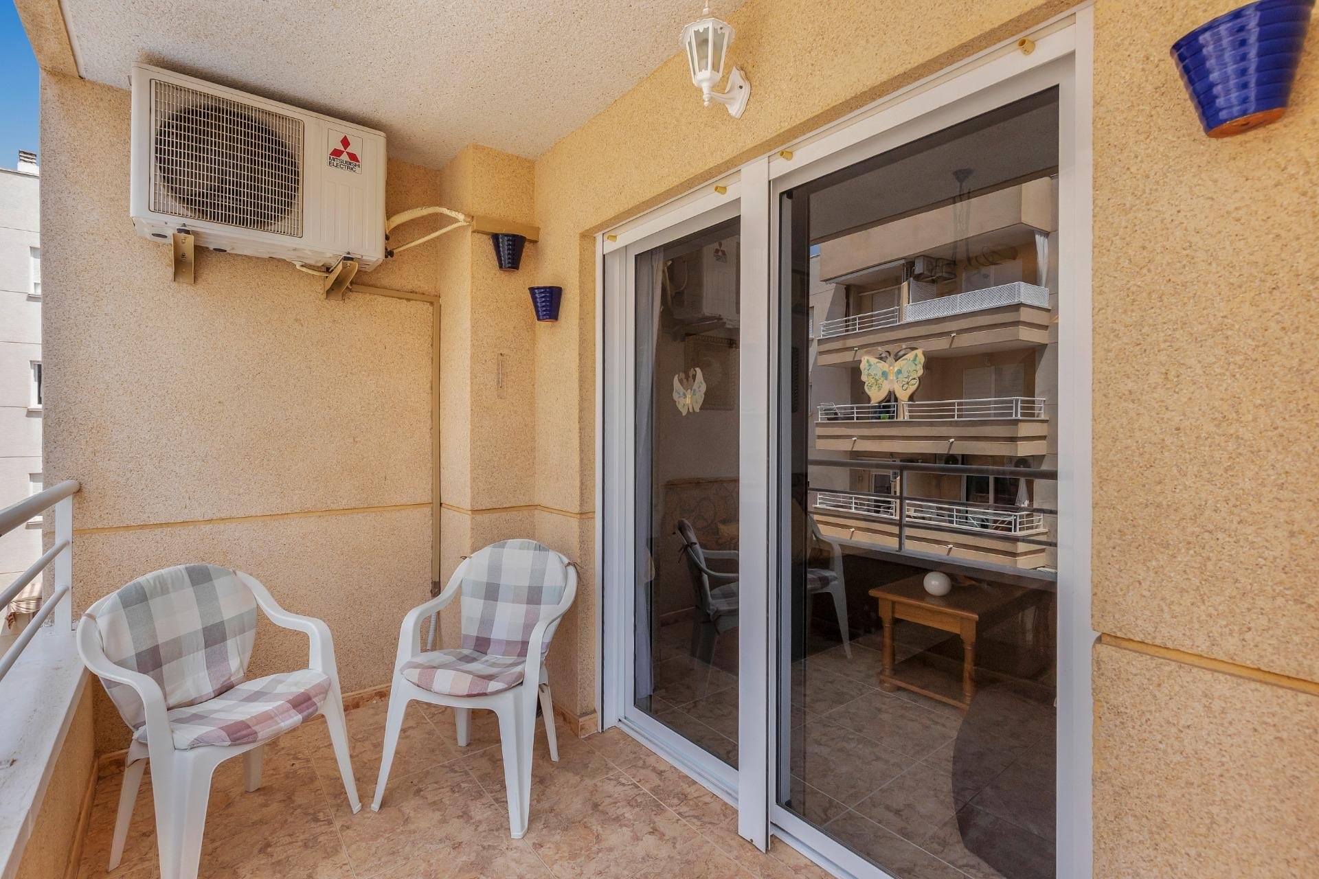 Reventa - Apartamento / piso -
Torrevieja - Estacion de autobuses