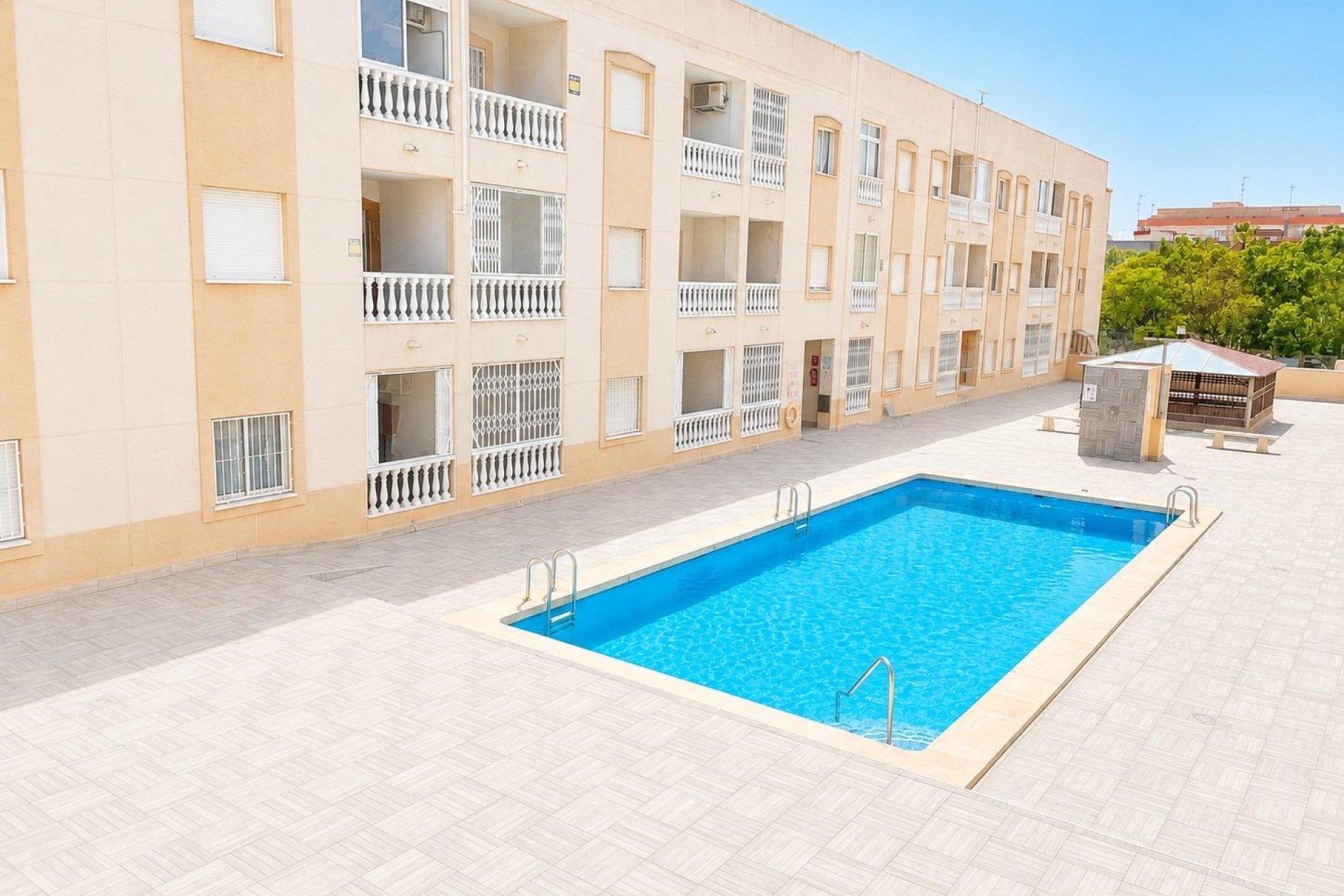 Reventa - Apartamento / piso -
Torrevieja - Estacion de autobuses