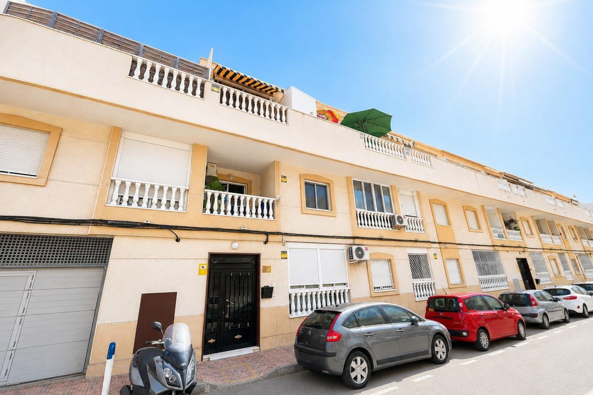 Reventa - Apartamento / piso -
Torrevieja - Estacion de autobuses