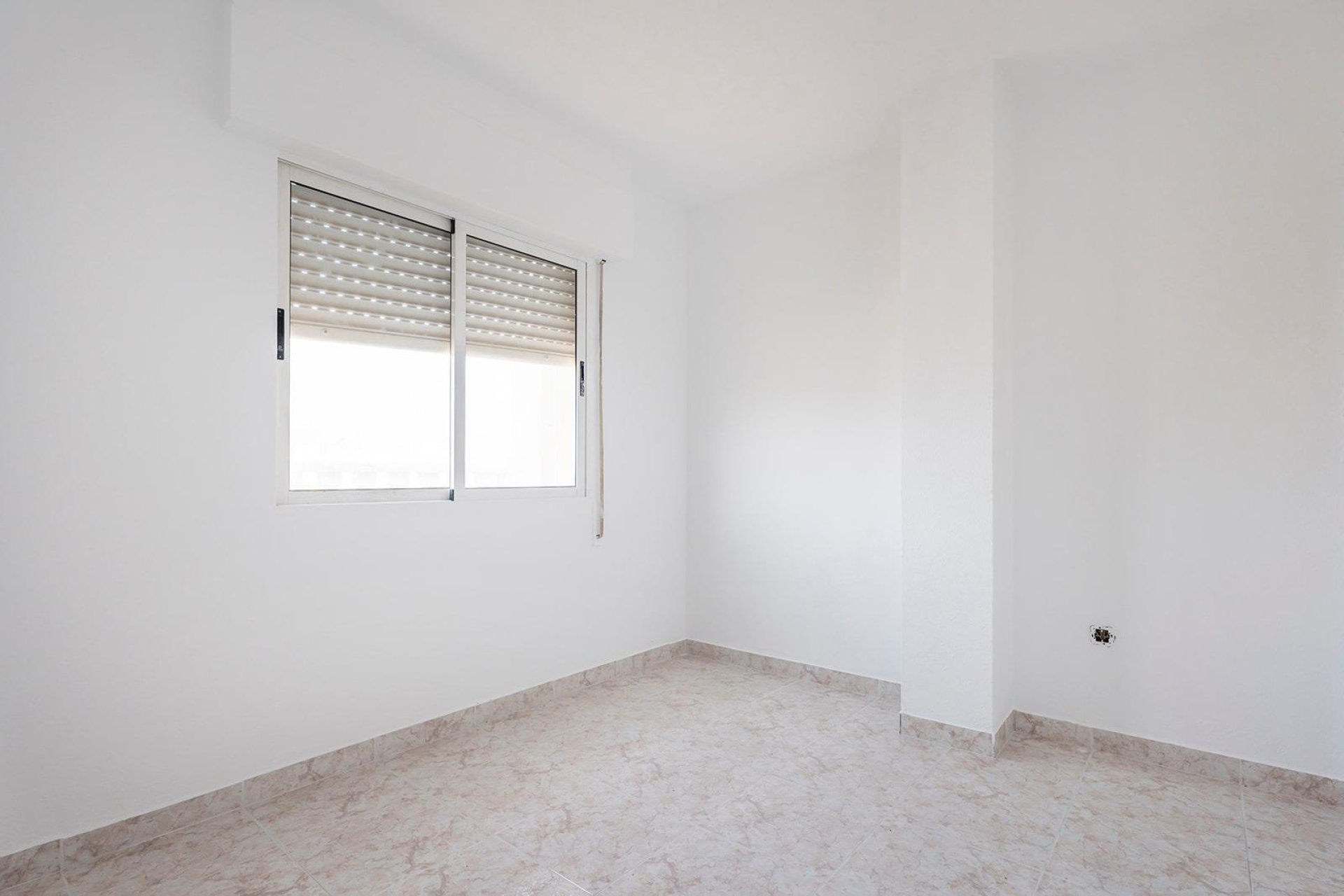 Reventa - Apartamento / piso -
Torrevieja - Estacion de autobuses