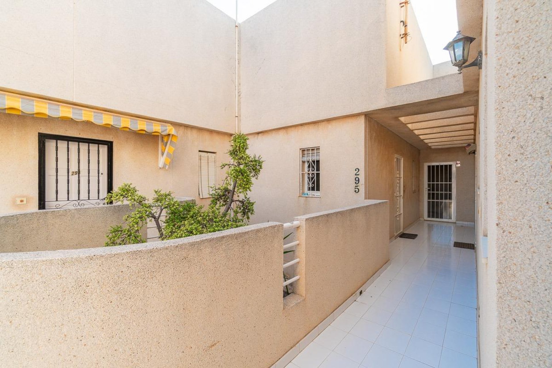 Reventa - Apartamento / piso -
Torrevieja - Frutales - Rosaleda