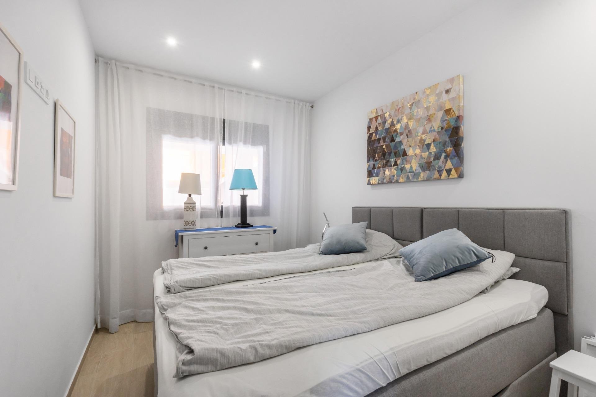 Reventa - Apartamento / piso -
Torrevieja - Frutales - Rosaleda
