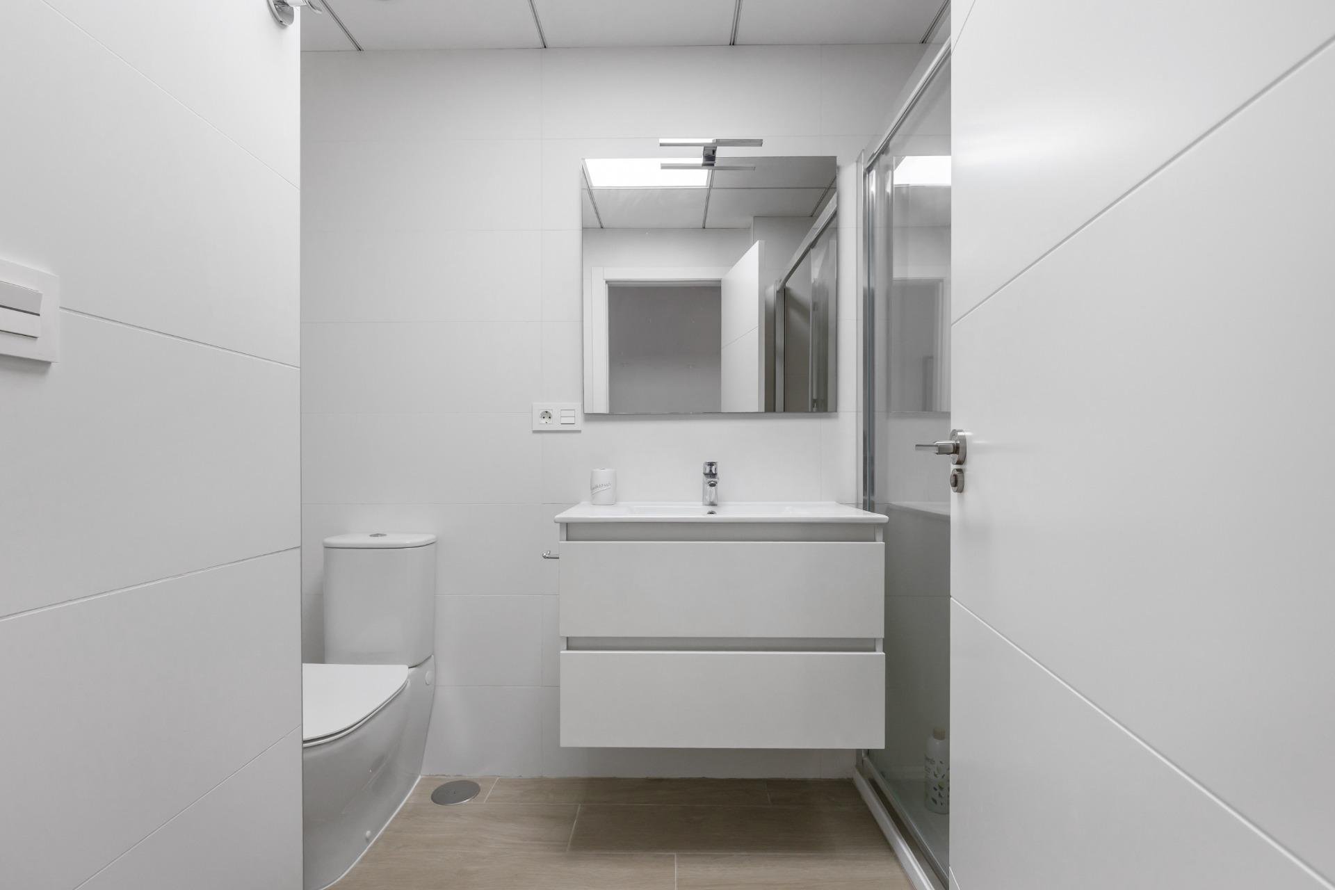 Reventa - Apartamento / piso -
Torrevieja - Frutales - Rosaleda