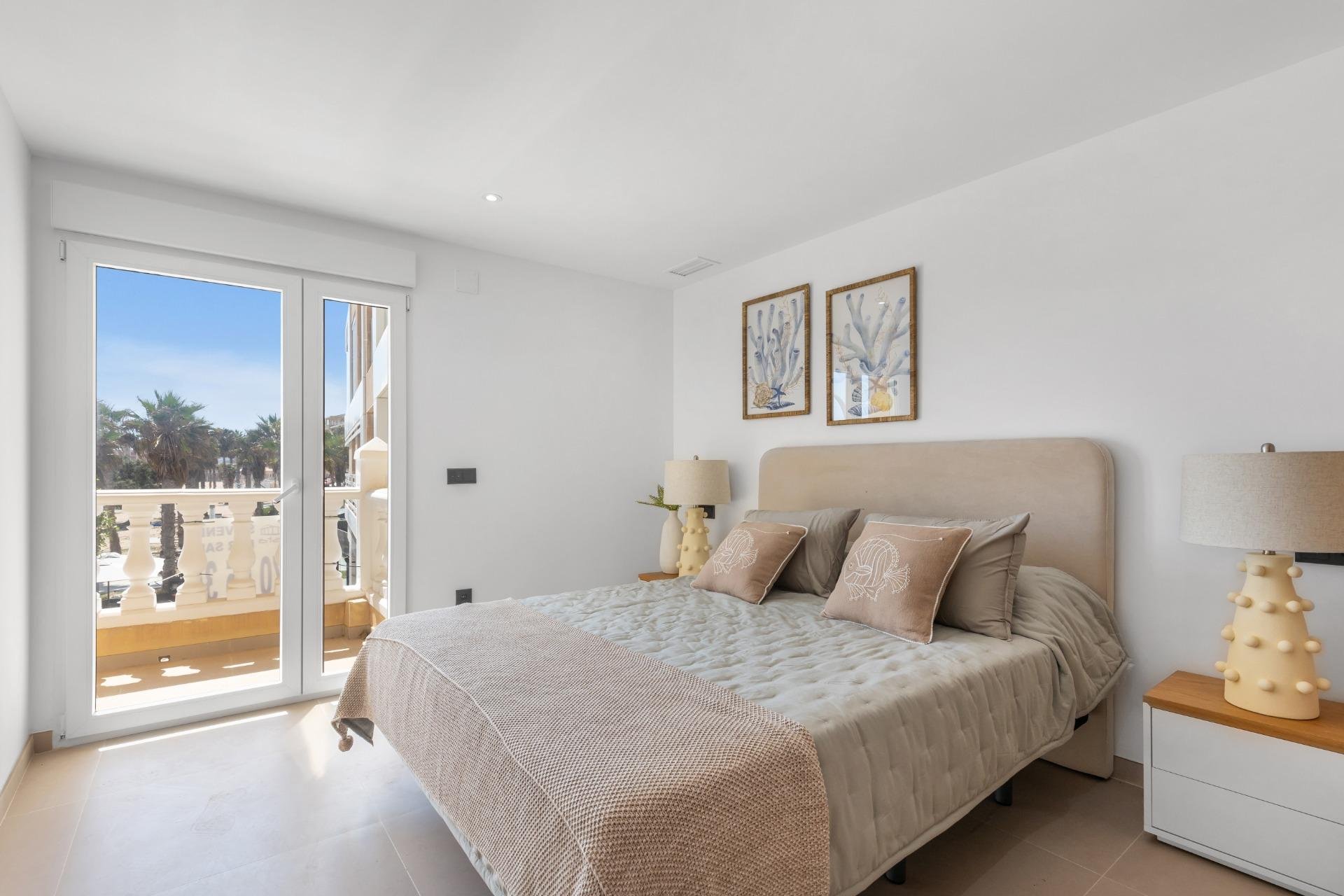 Reventa - Apartamento / piso -
Torrevieja - La Mata