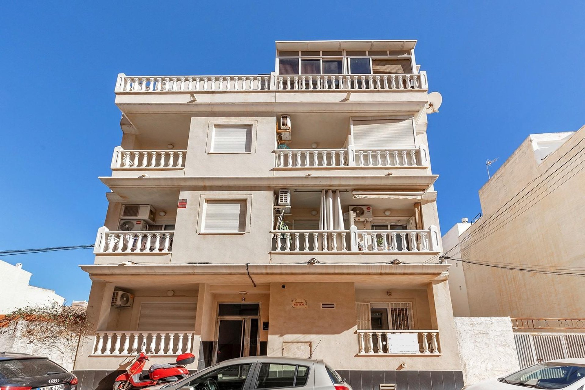 Reventa - Apartamento / piso -
Torrevieja - La Mata