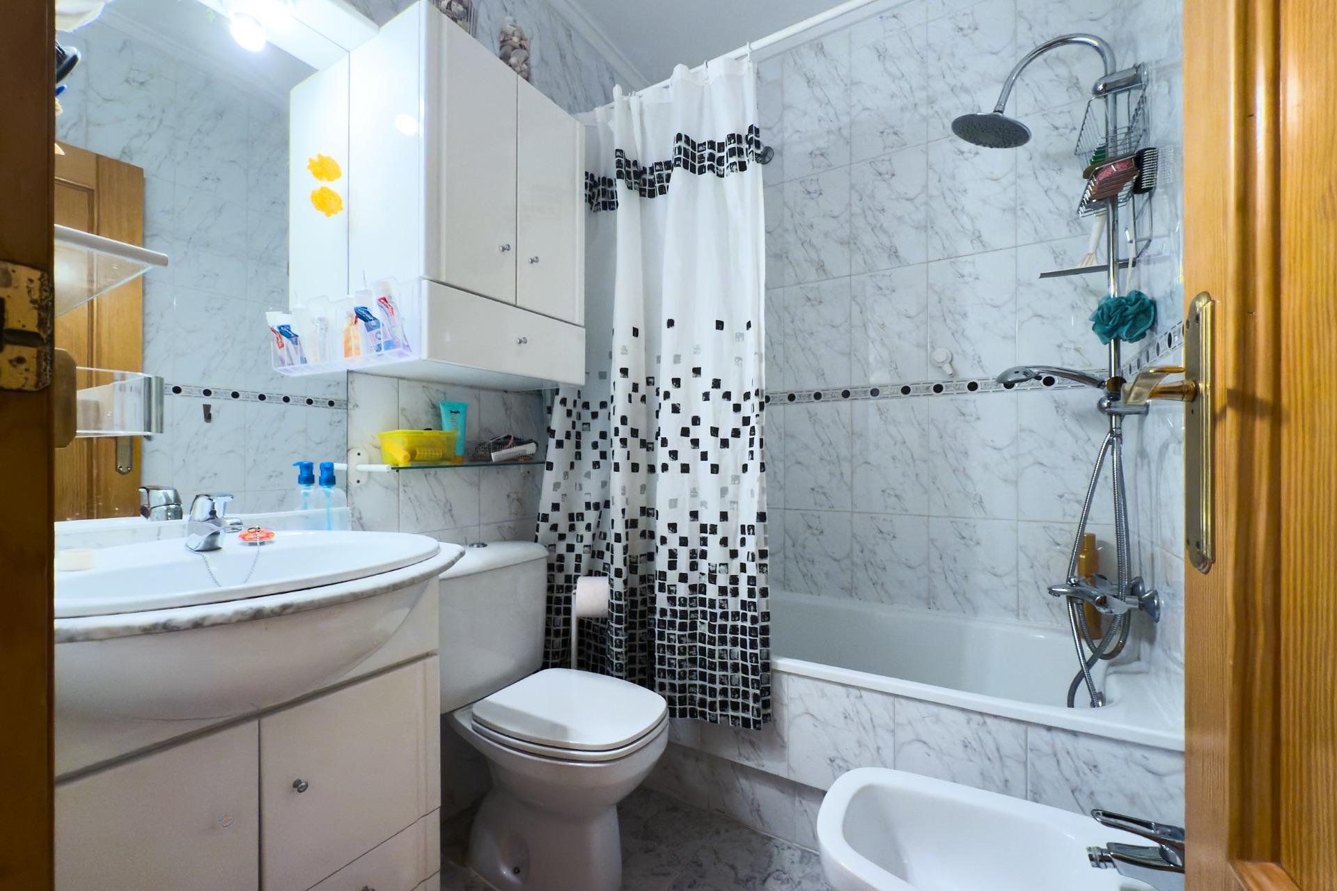 Reventa - Apartamento / piso -
Torrevieja - La Mata