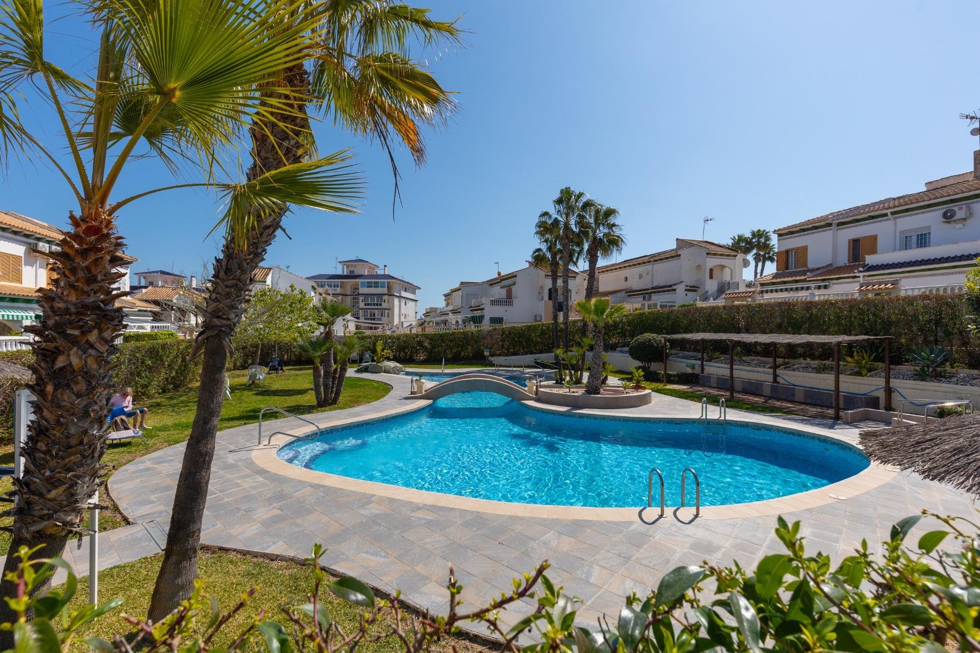 Reventa - Apartamento / piso -
Torrevieja - La Mata
