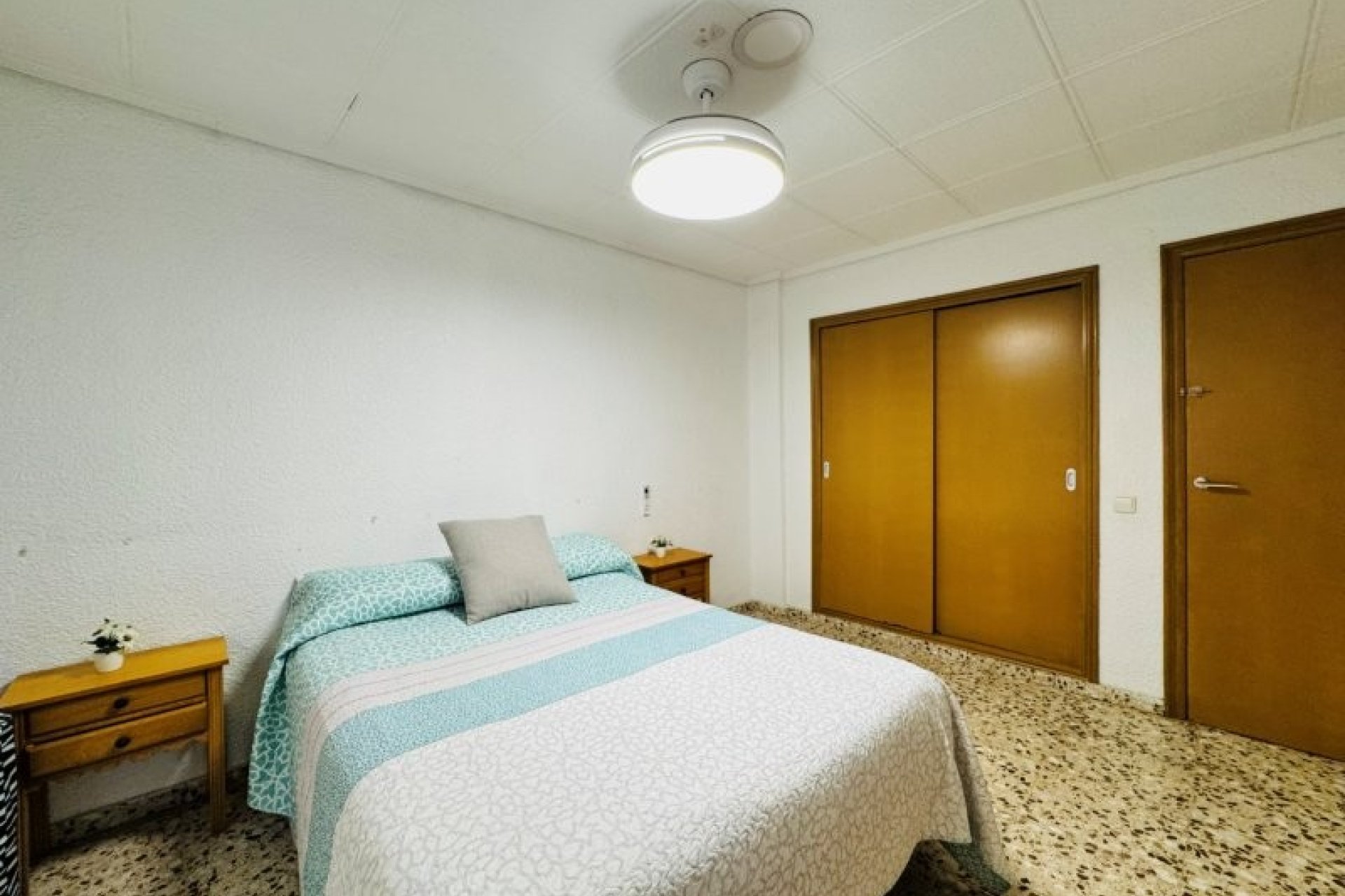 Reventa - Apartamento / piso -
Torrevieja - La Mata