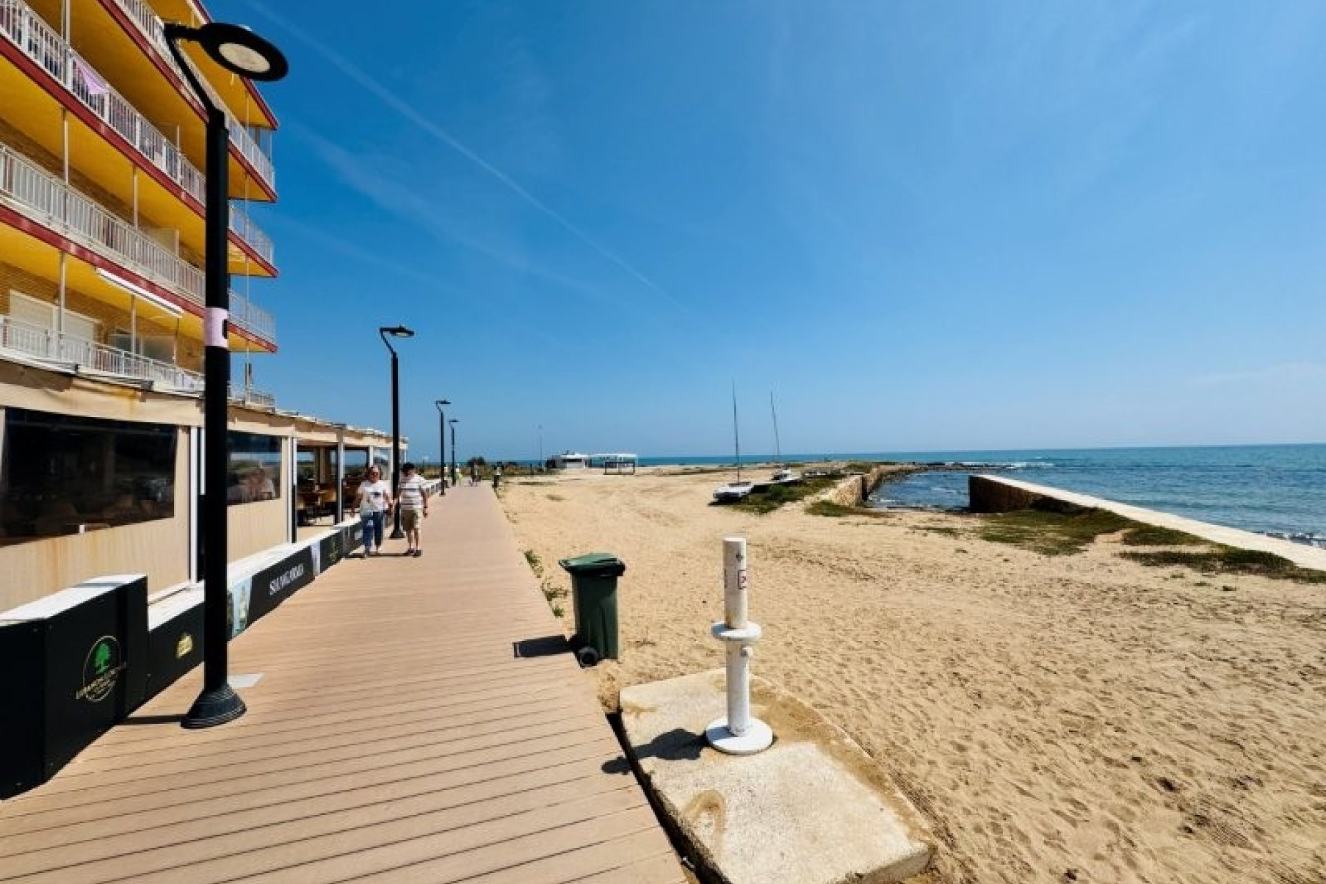 Reventa - Apartamento / piso -
Torrevieja - La Mata