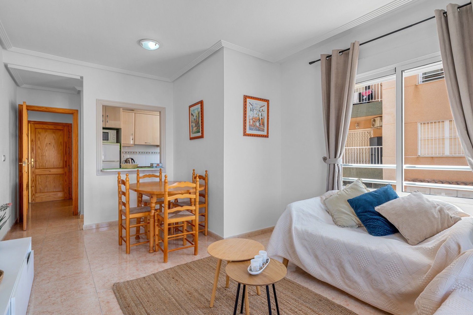 Reventa - Apartamento / piso -
Torrevieja - La Mata