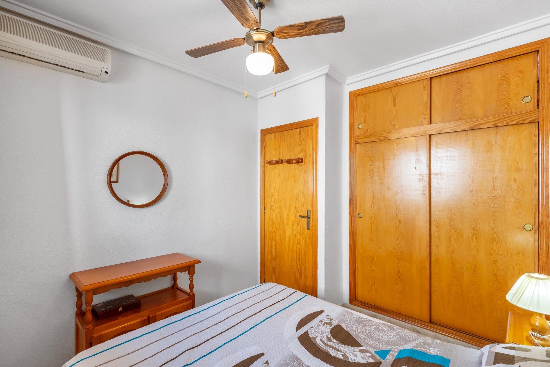 Reventa - Apartamento / piso -
Torrevieja - La Mata