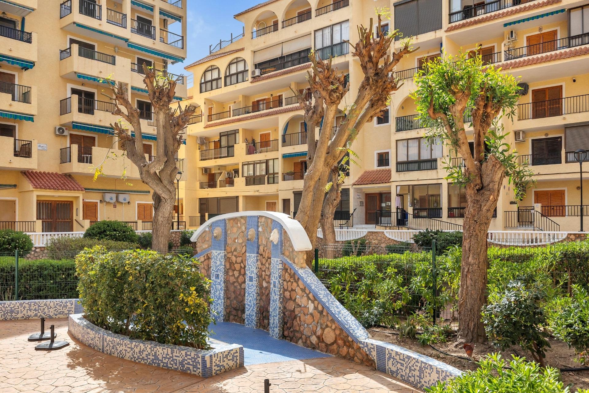 Reventa - Apartamento / piso -
Torrevieja - La Mata