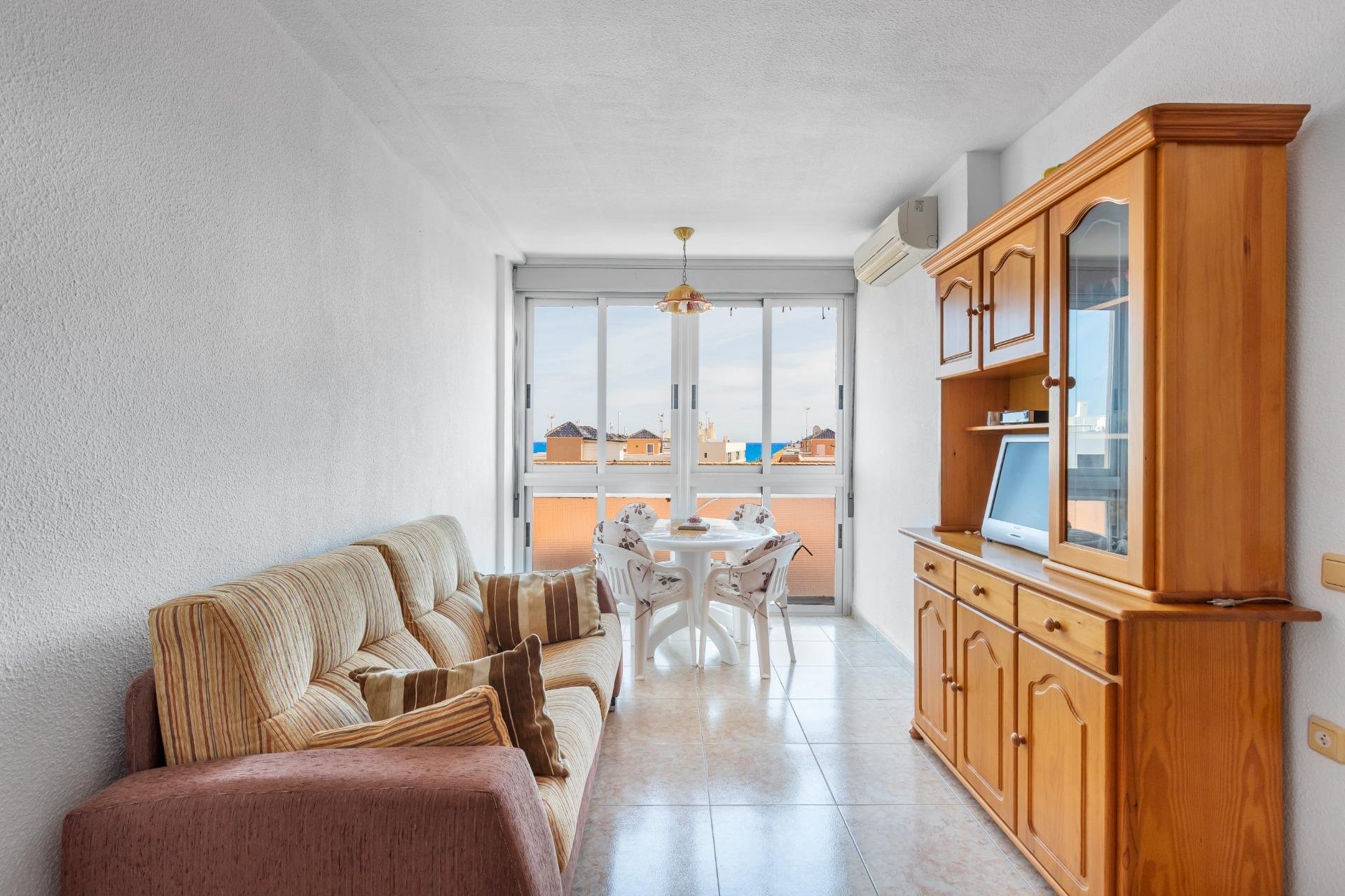 Reventa - Apartamento / piso -
Torrevieja - La Mata