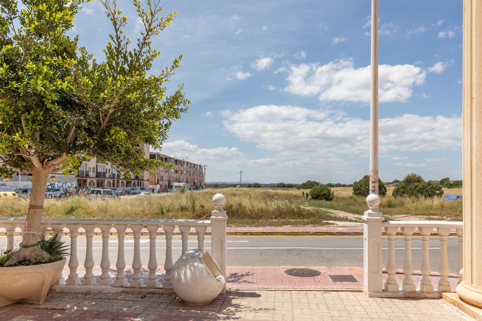 Reventa - Apartamento / piso -
Torrevieja - La Mata