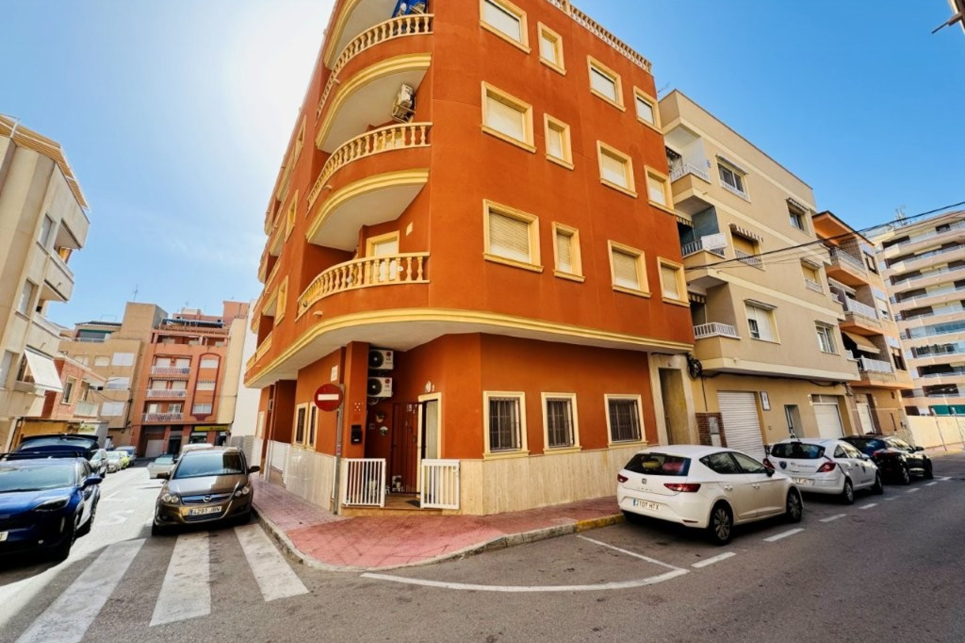 Reventa - Apartamento / piso -
Torrevieja - La Mata