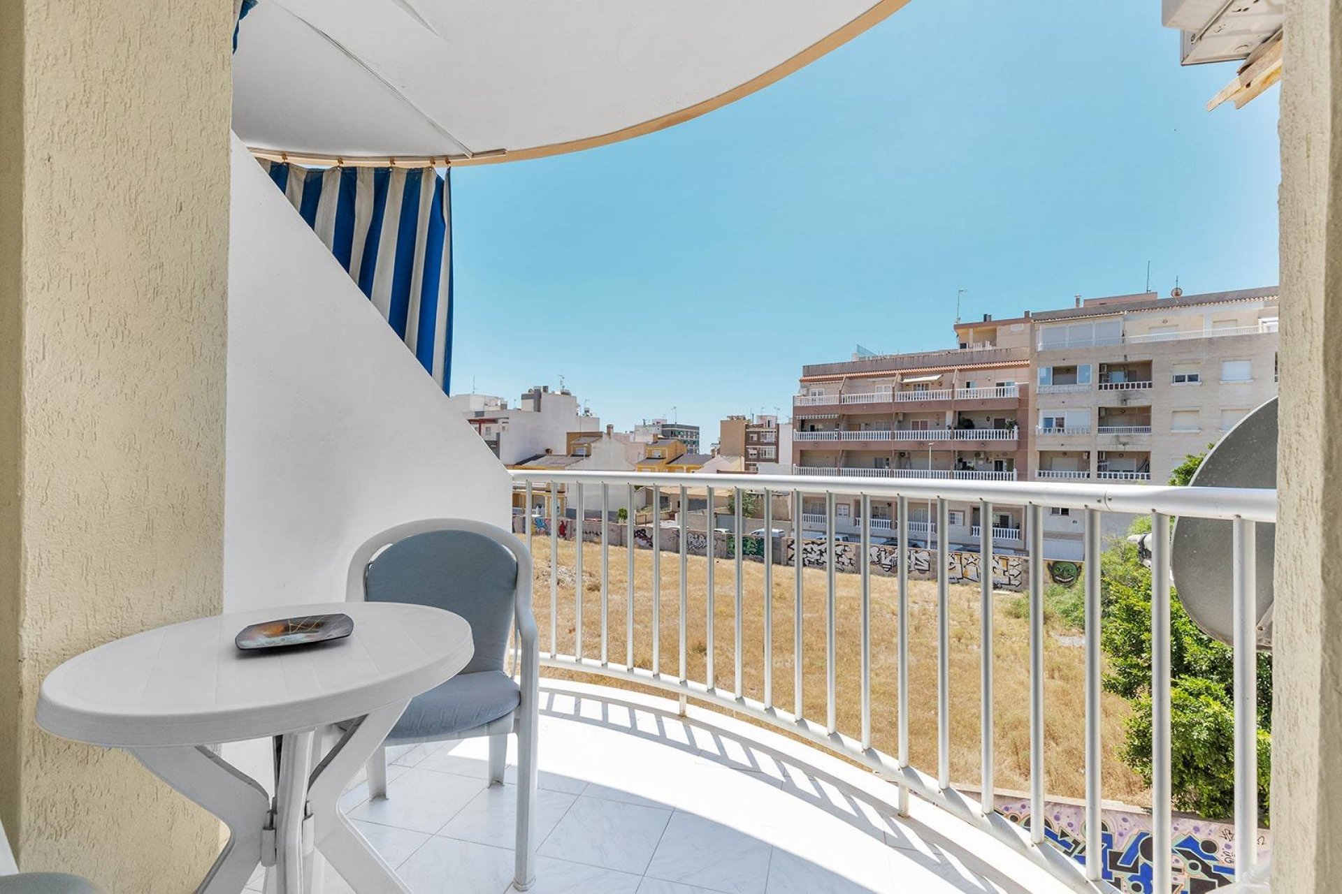 Reventa - Apartamento / piso -
Torrevieja - La Mata