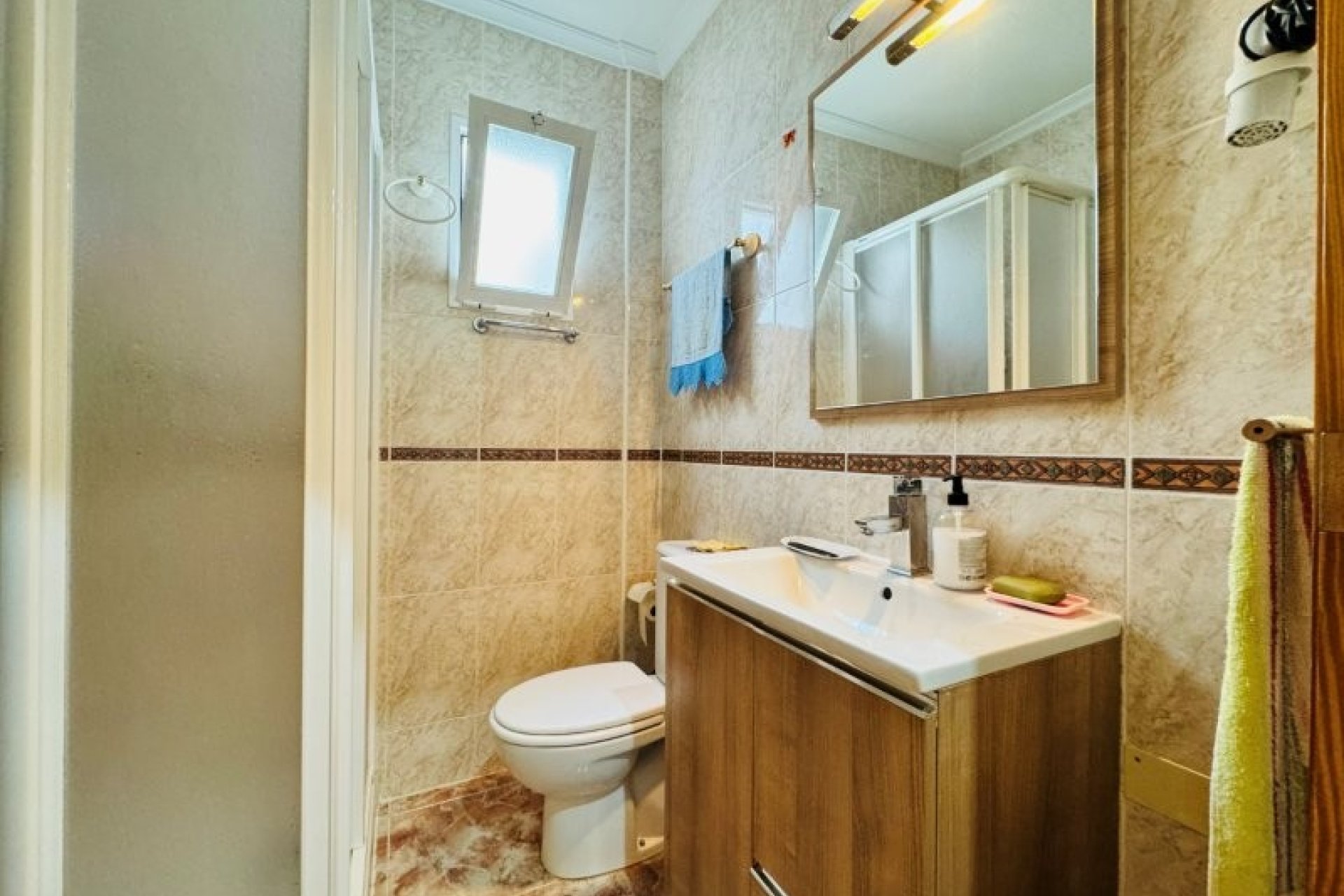 Reventa - Apartamento / piso -
Torrevieja - La Mata