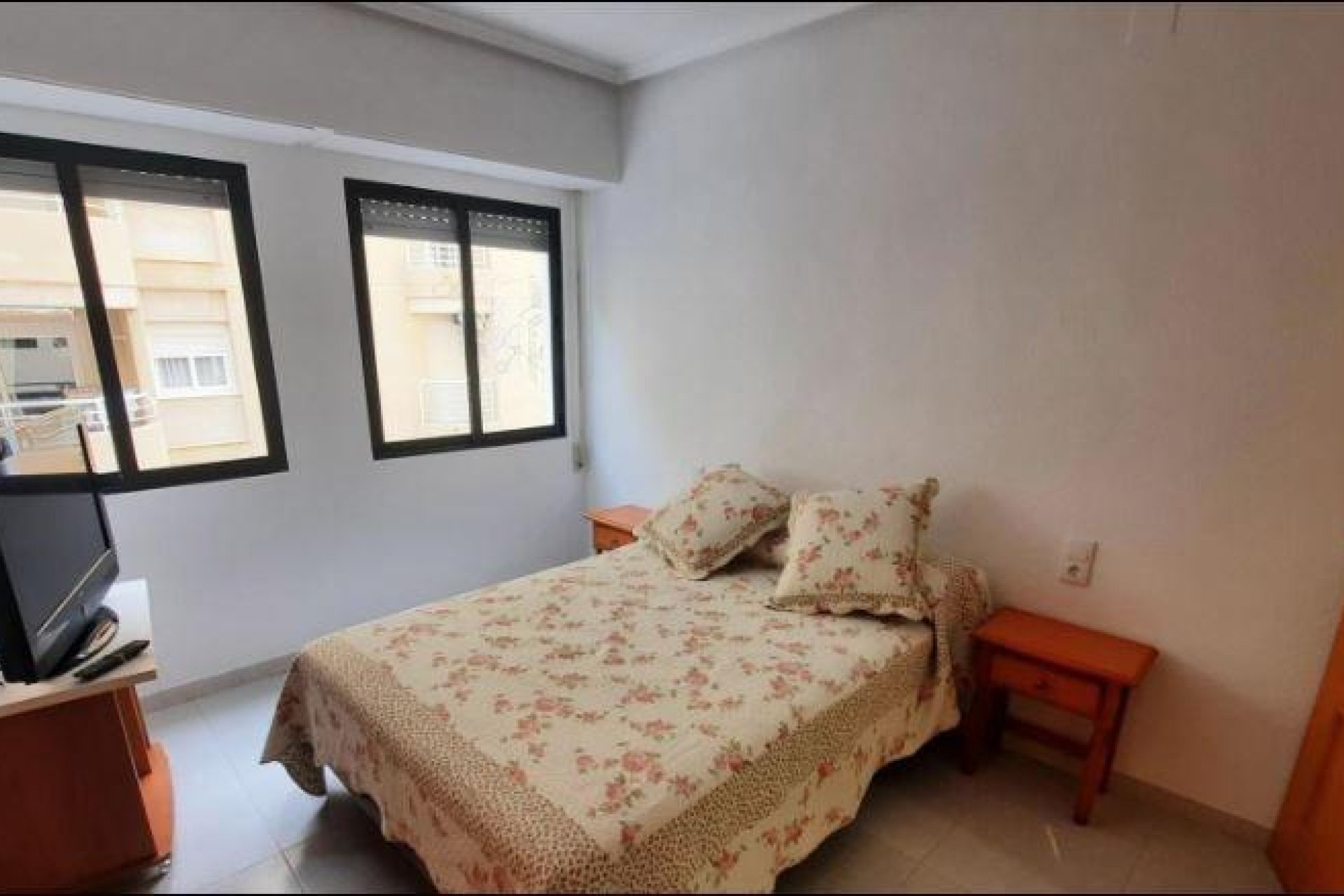 Reventa - Apartamento / piso -
Torrevieja - La Mata