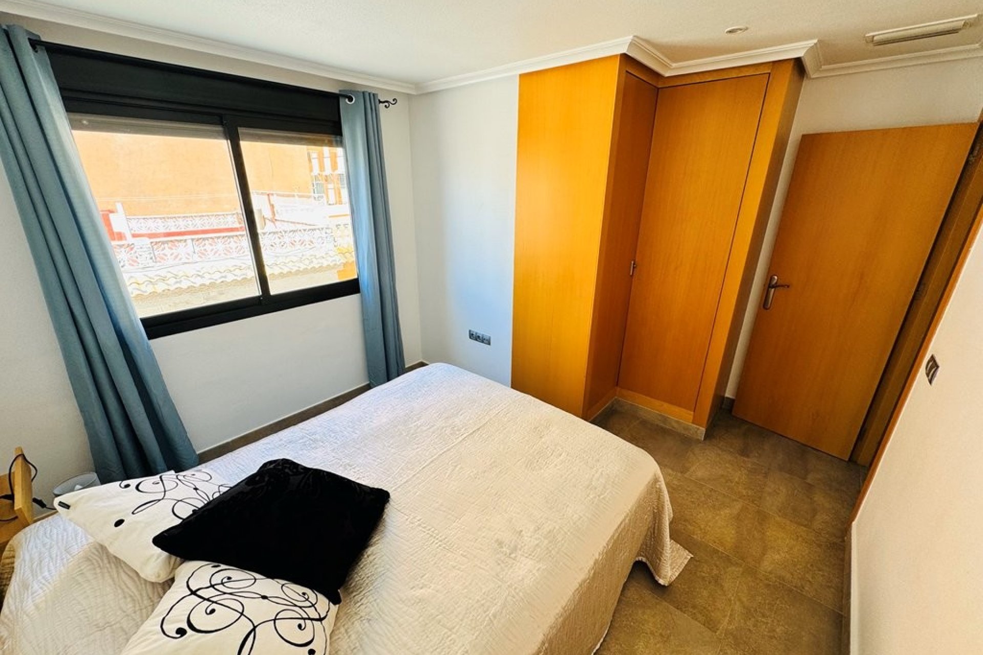 Reventa - Apartamento / piso -
Torrevieja - La Mata