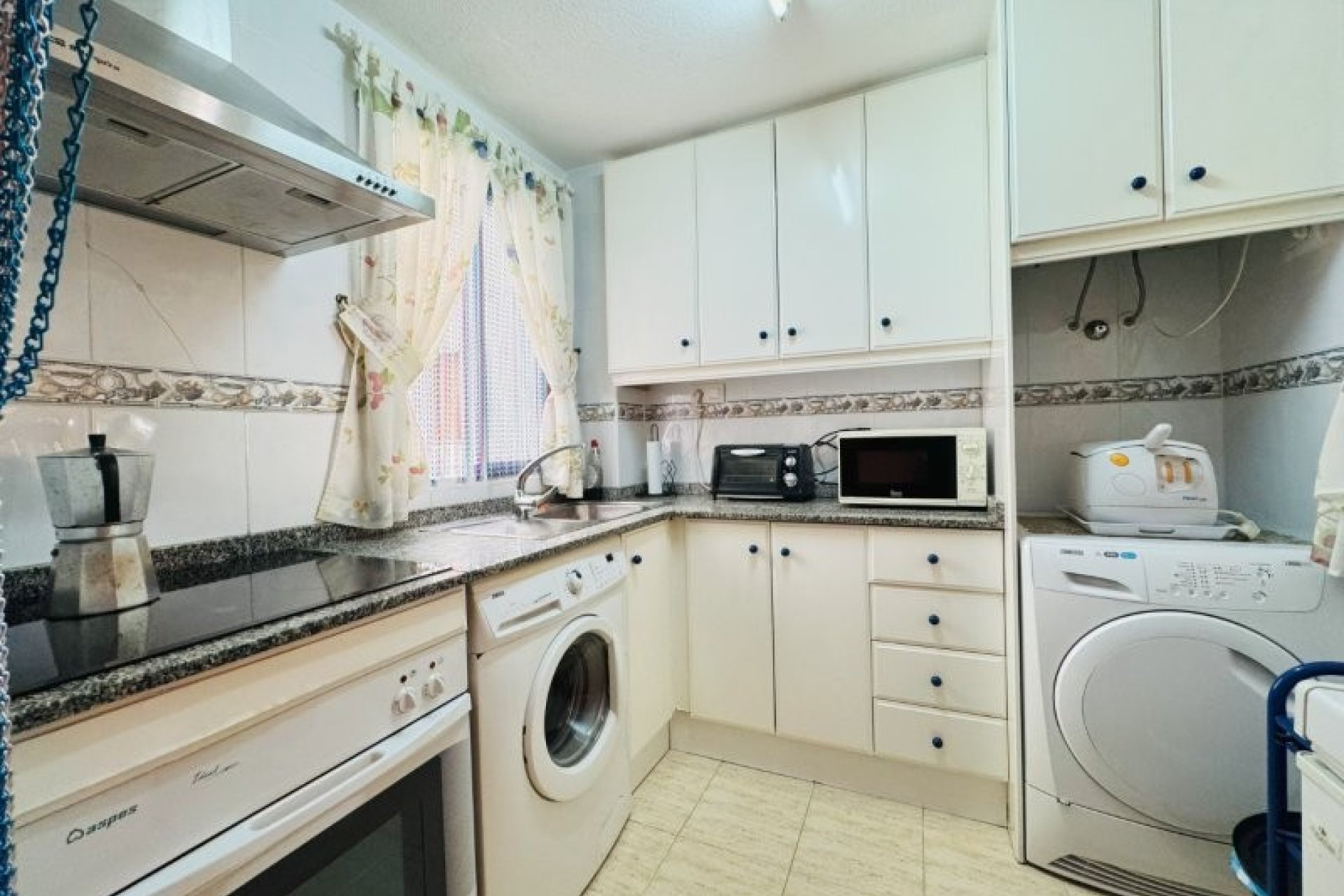 Reventa - Apartamento / piso -
Torrevieja - La Mata