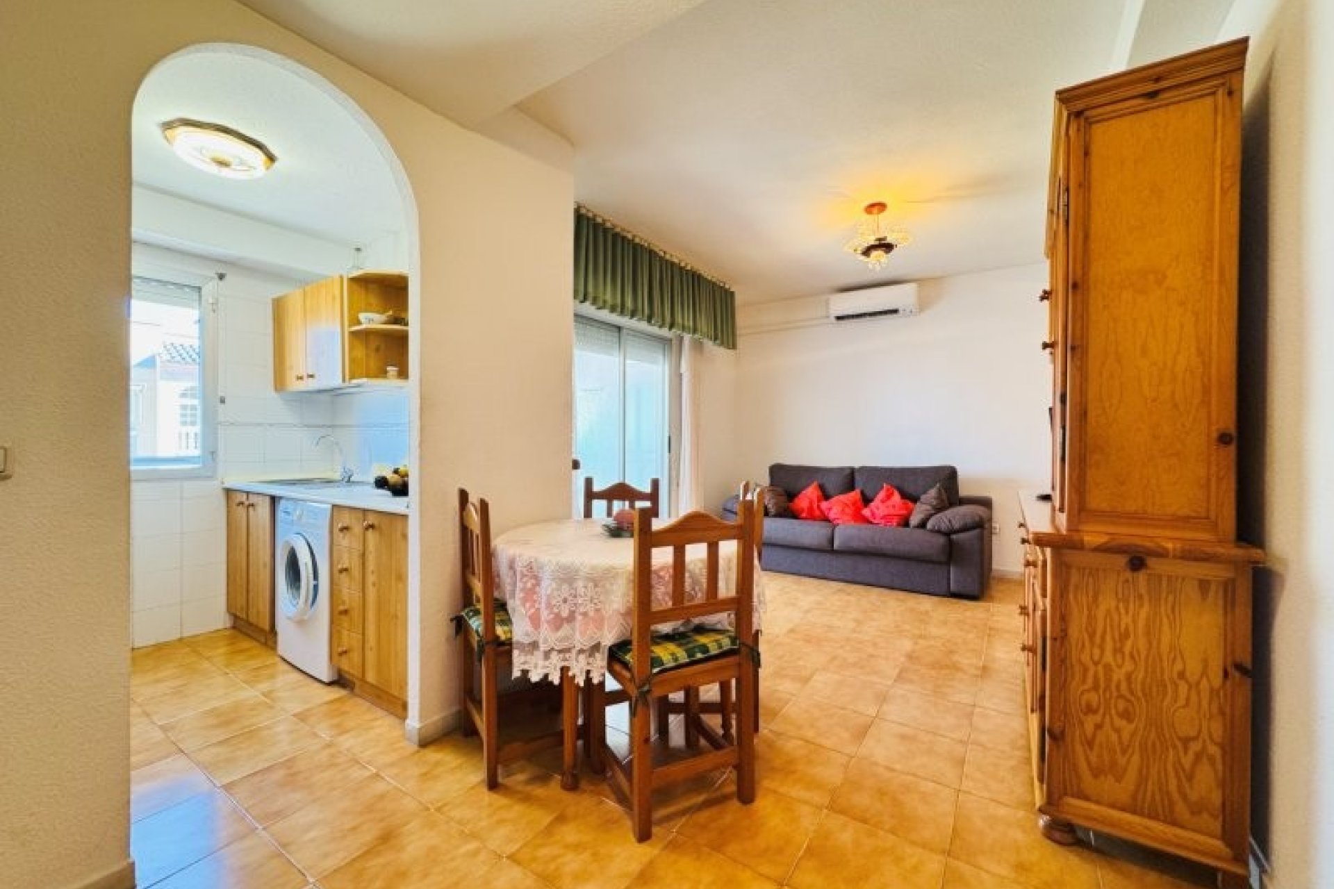 Reventa - Apartamento / piso -
Torrevieja - La Mata