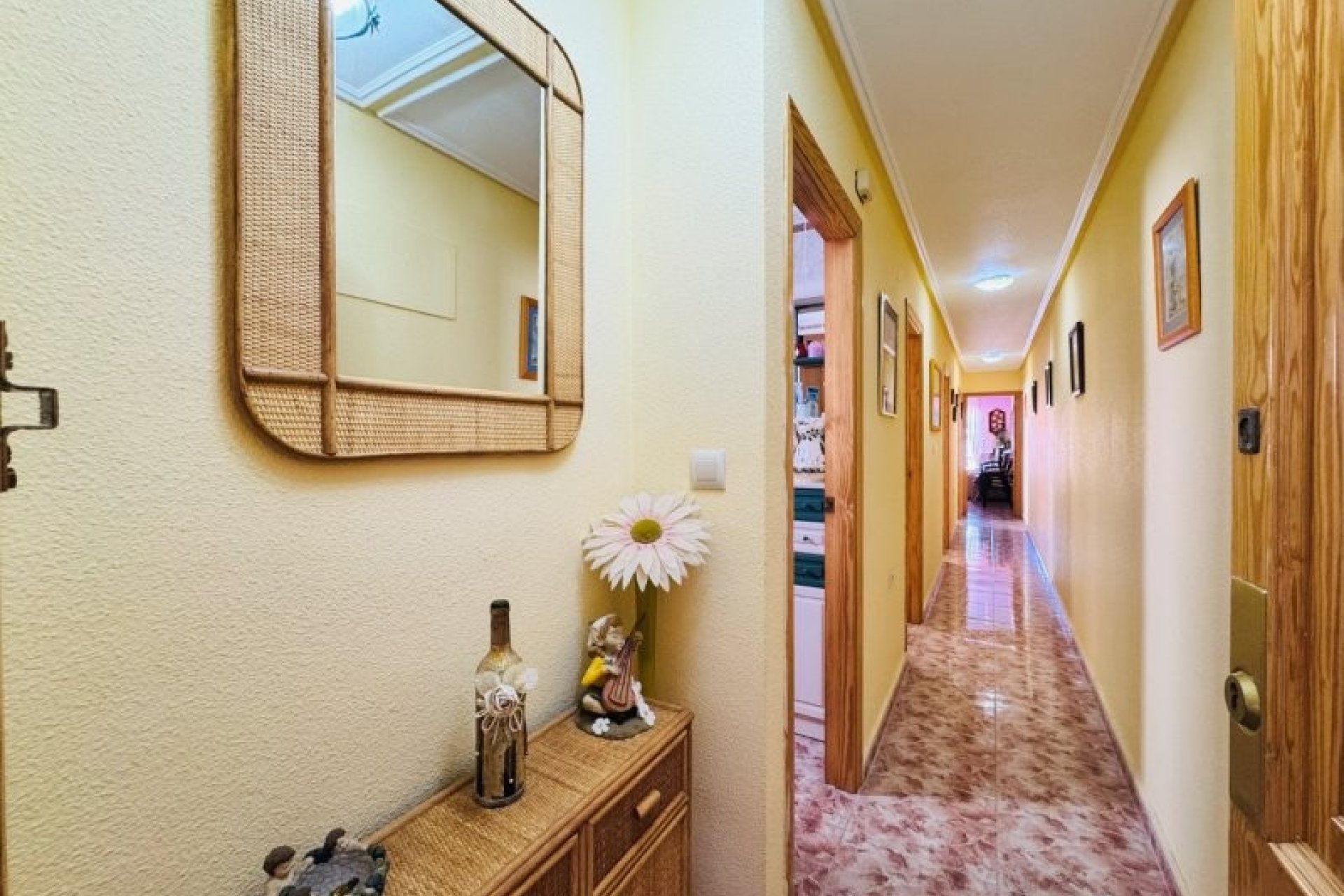 Reventa - Apartamento / piso -
Torrevieja - La Mata