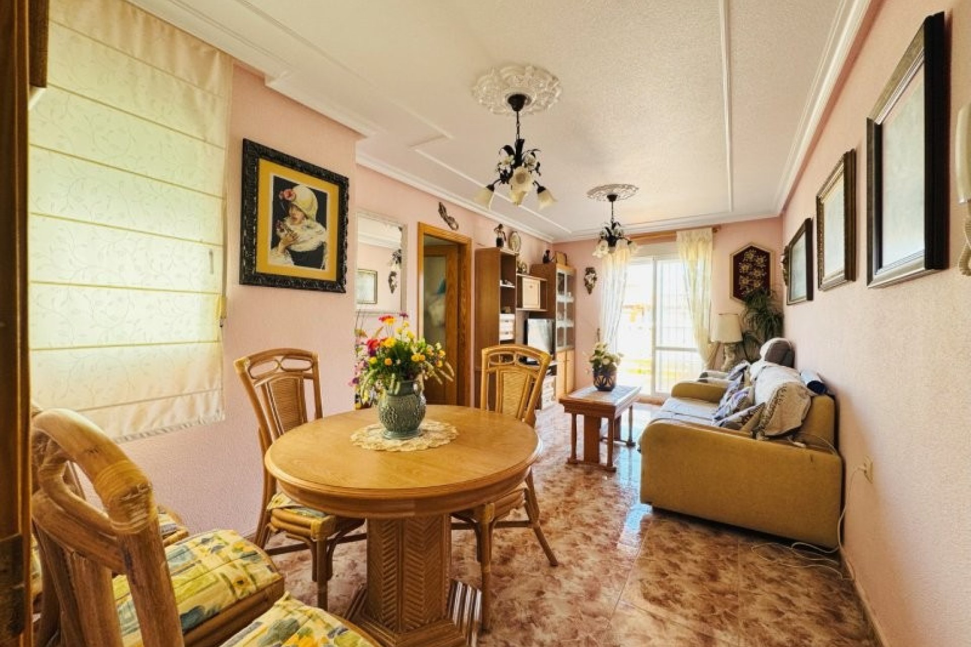 Reventa - Apartamento / piso -
Torrevieja - La Mata