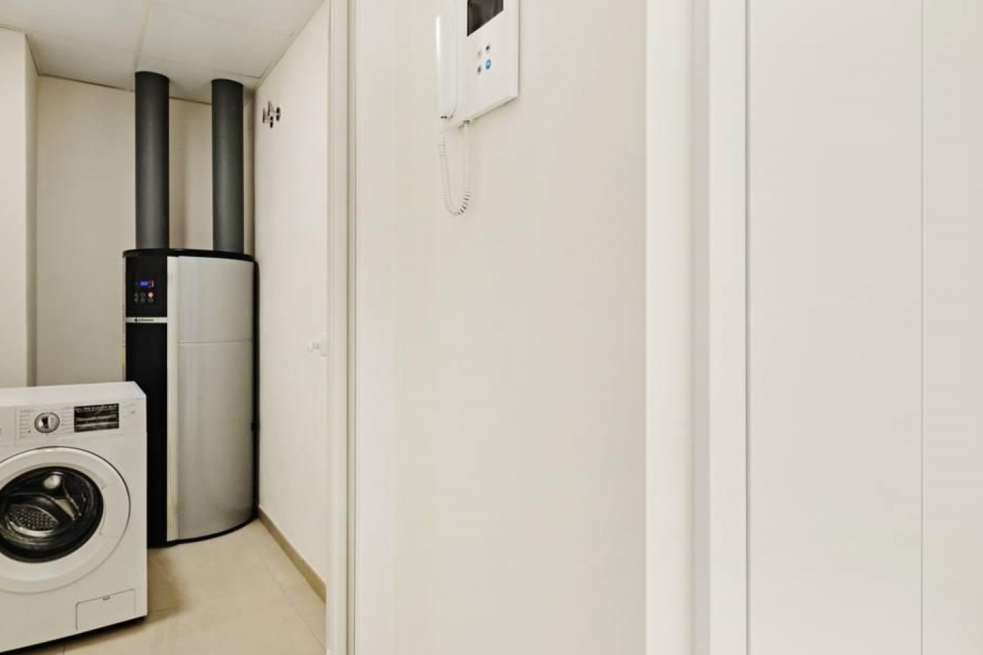 Reventa - Apartamento / piso -
Torrevieja - La Veleta