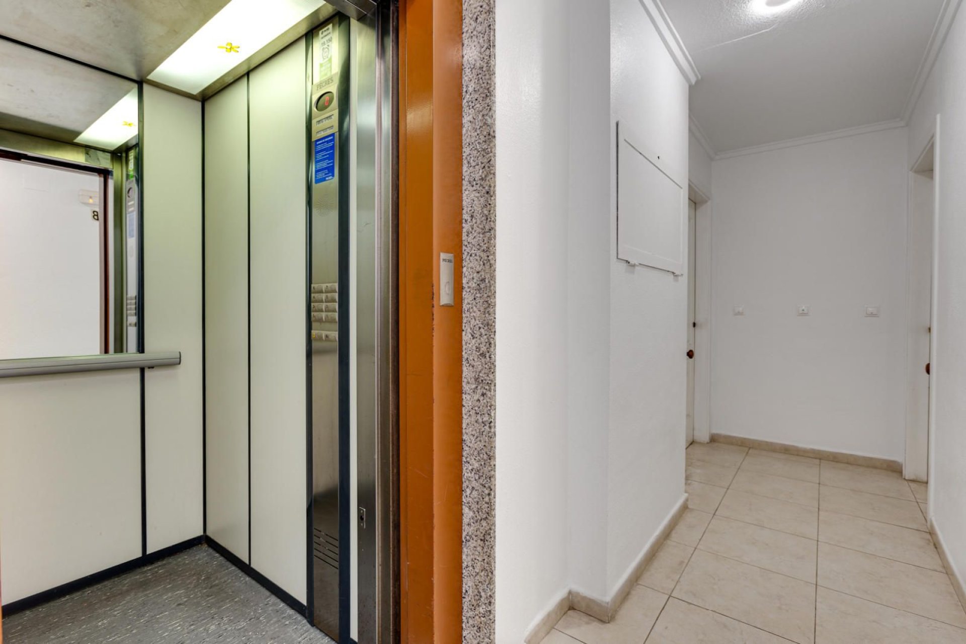 Reventa - Apartamento / piso -
Torrevieja - Nueva Torrevieja