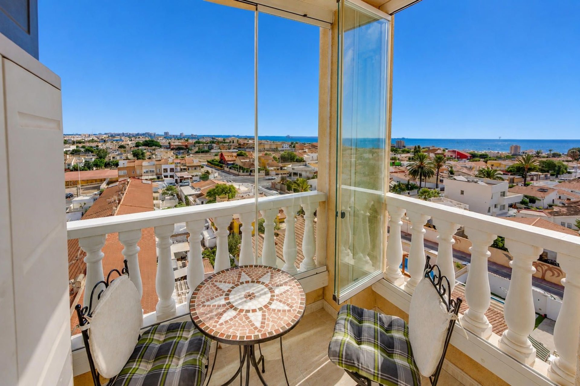 Reventa - Apartamento / piso -
Torrevieja - Nueva Torrevieja