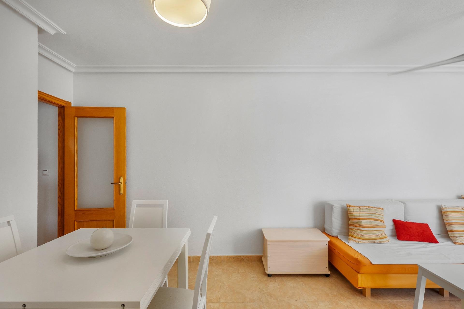 Reventa - Apartamento / piso -
Torrevieja - Nueva Torrevieja