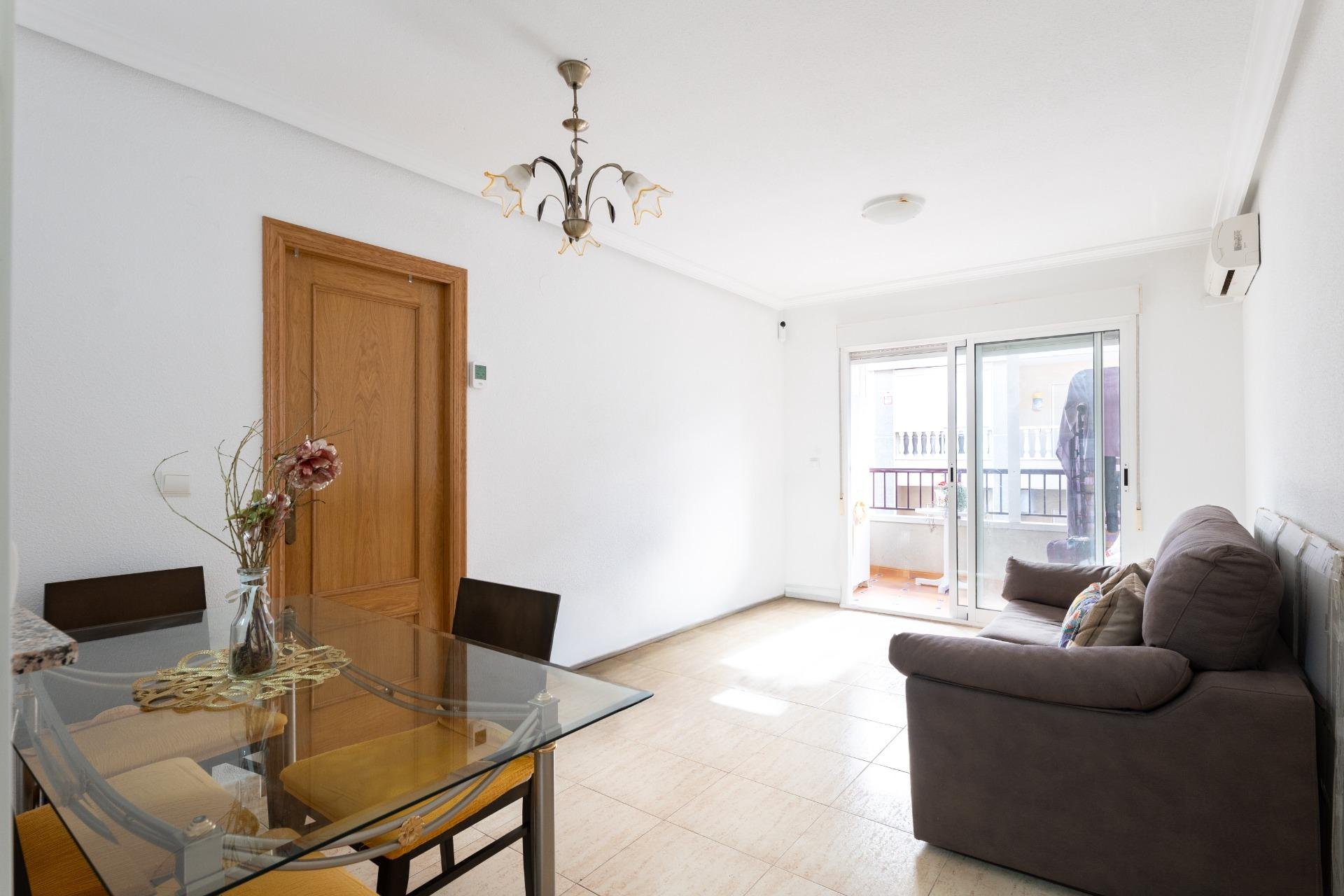 Reventa - Apartamento / piso -
Torrevieja - Parque de las Naciones