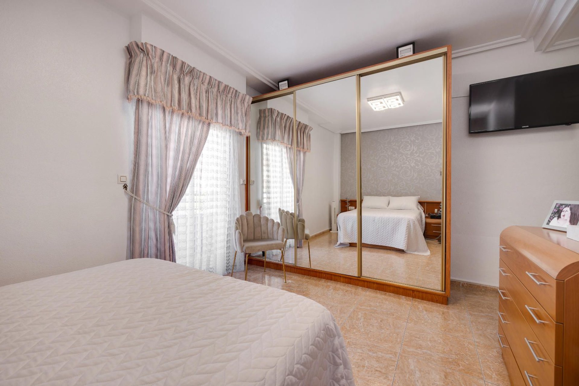 Reventa - Apartamento / piso -
Torrevieja - Paseo maritimo