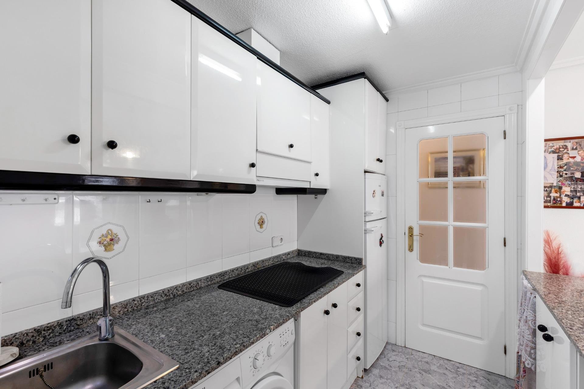 Reventa - Apartamento / piso -
Torrevieja - Paseo maritimo