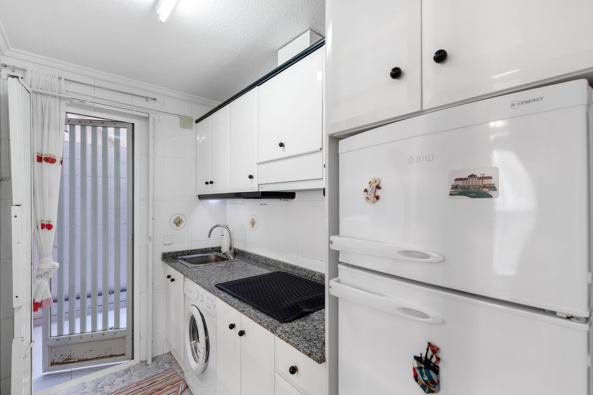 Reventa - Apartamento / piso -
Torrevieja - Paseo maritimo