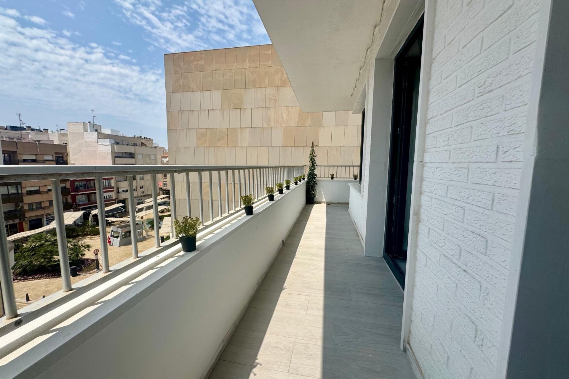 Reventa - Apartamento / piso -
Torrevieja - Paseo maritimo