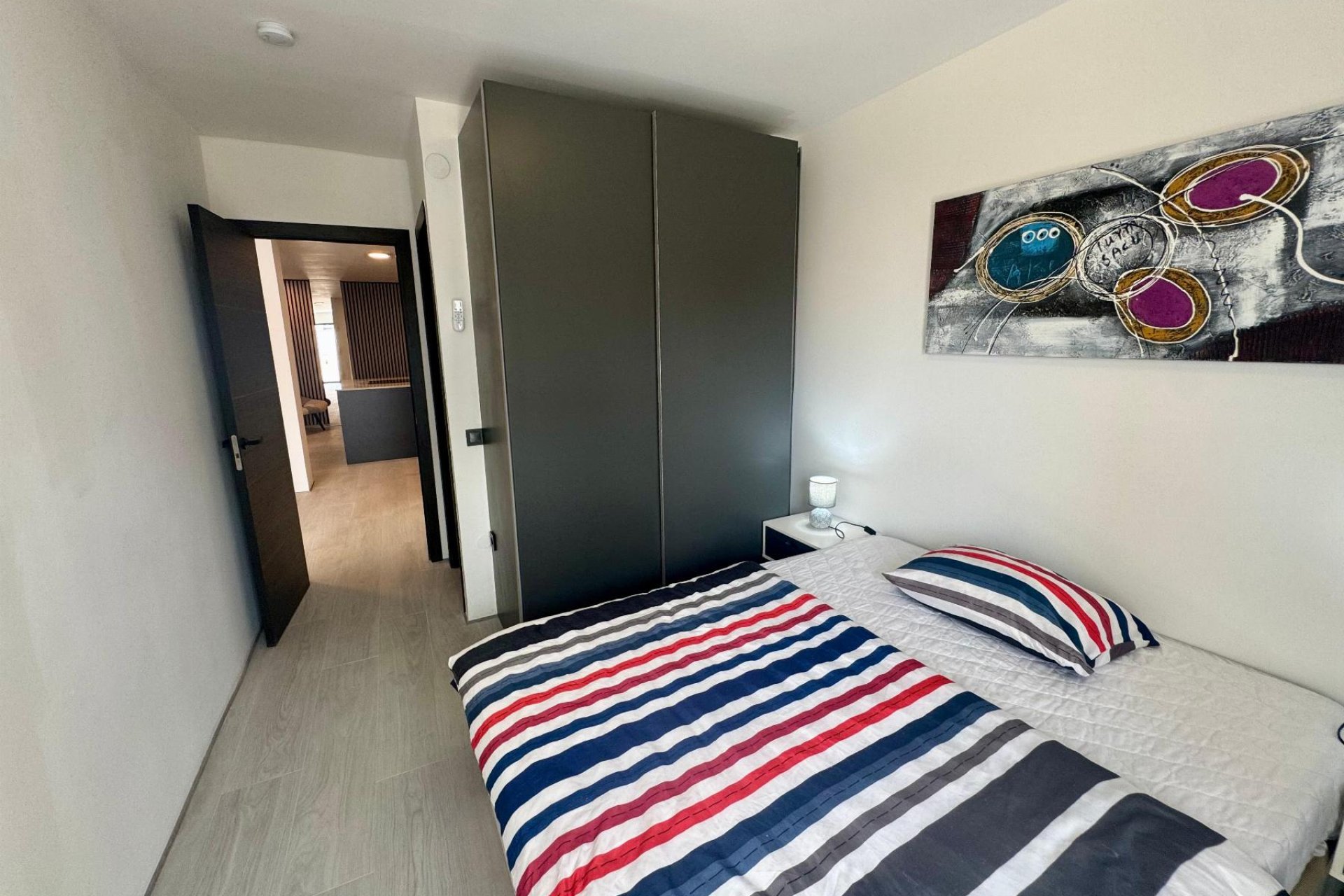 Reventa - Apartamento / piso -
Torrevieja - Paseo maritimo