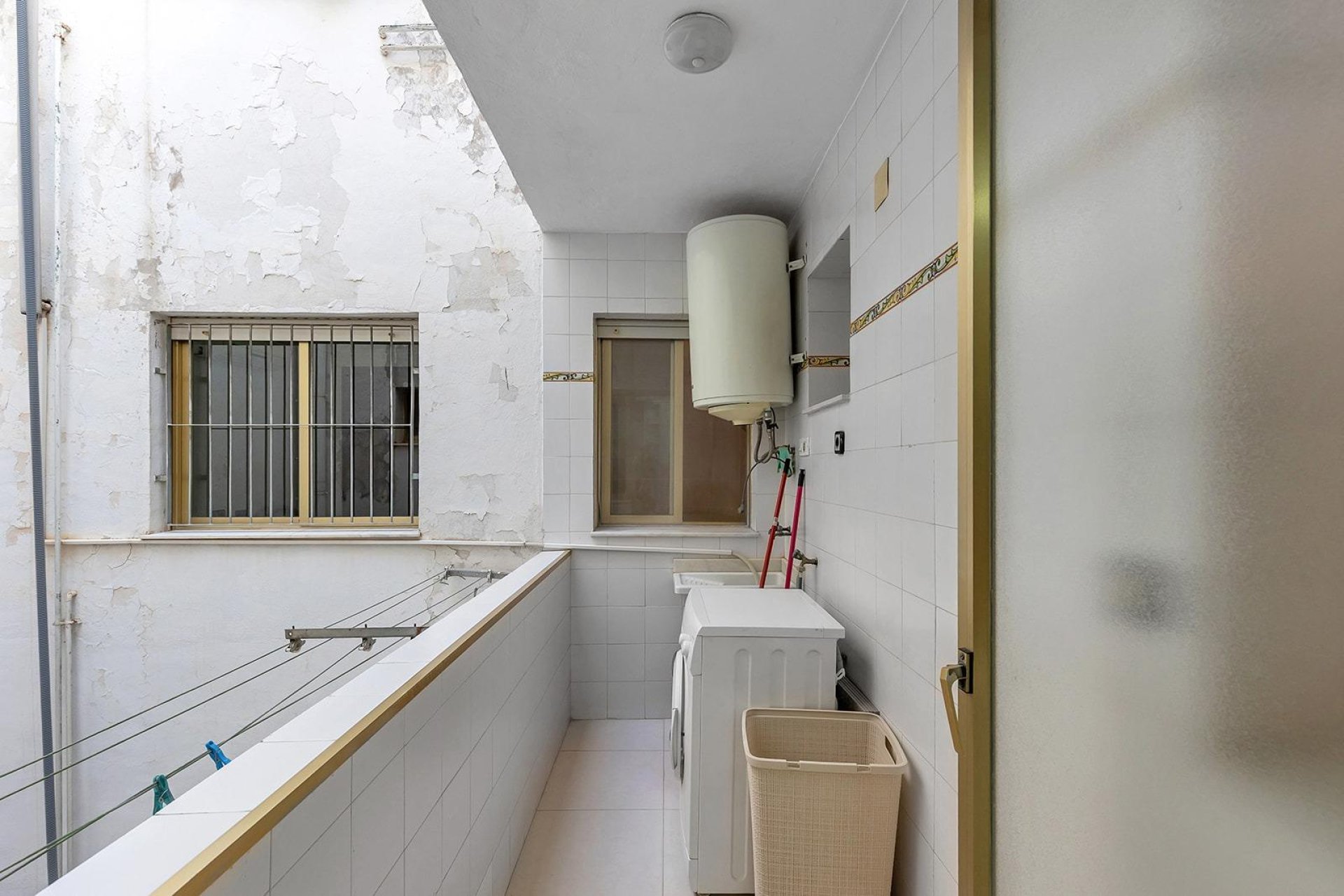 Reventa - Apartamento / piso -
Torrevieja - Paseo maritimo