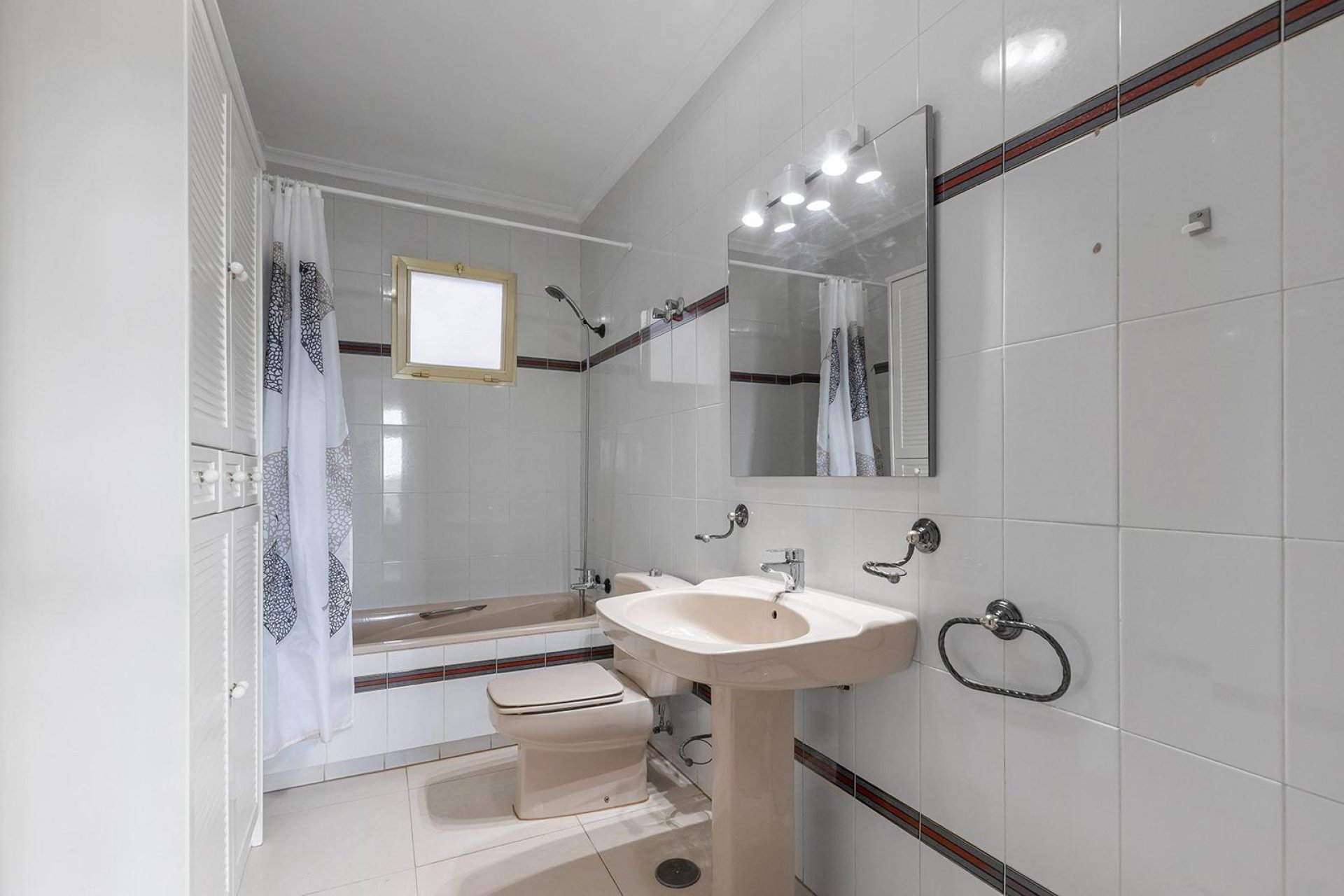 Reventa - Apartamento / piso -
Torrevieja - Paseo maritimo