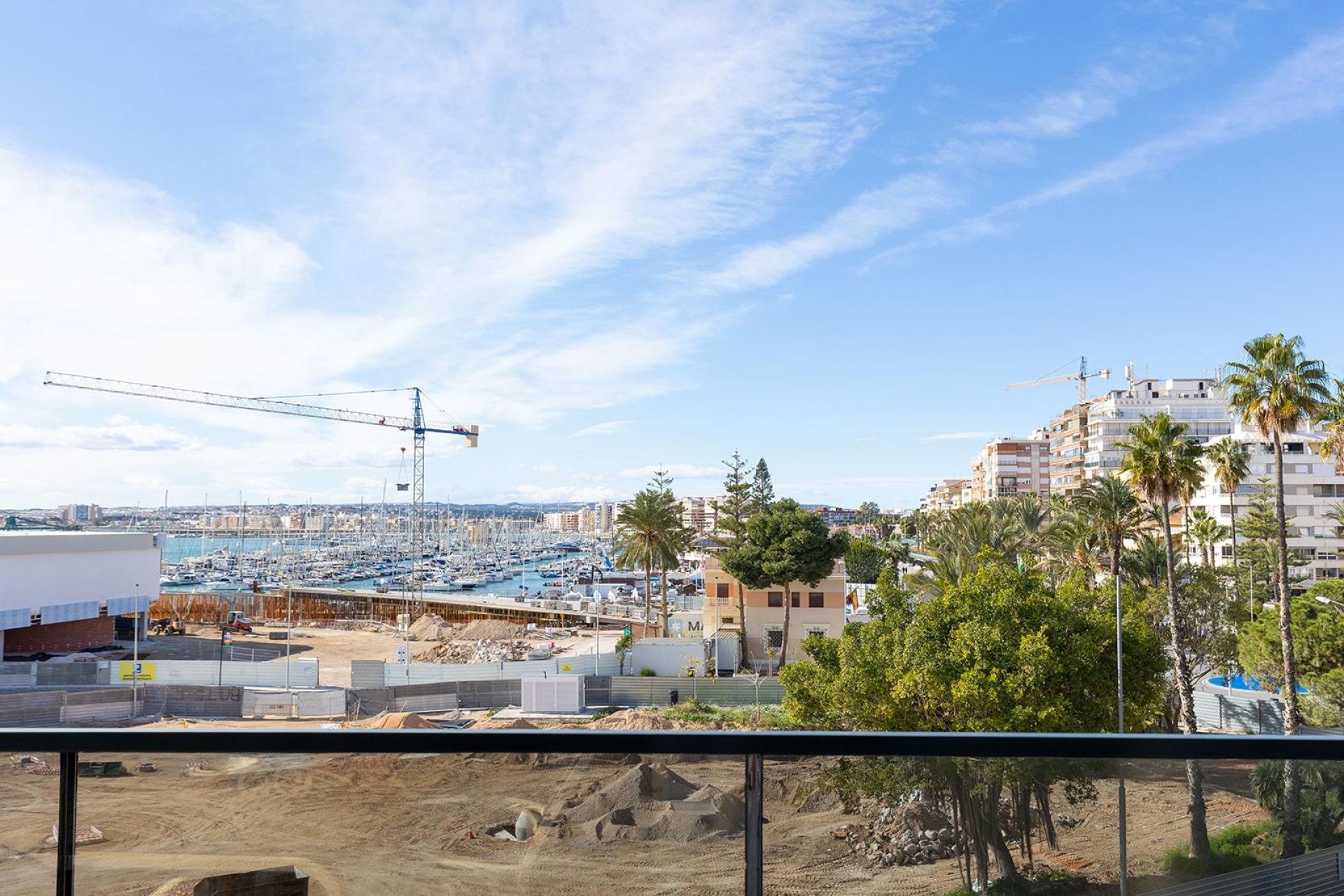 Reventa - Apartamento / piso -
Torrevieja - Paseo maritimo