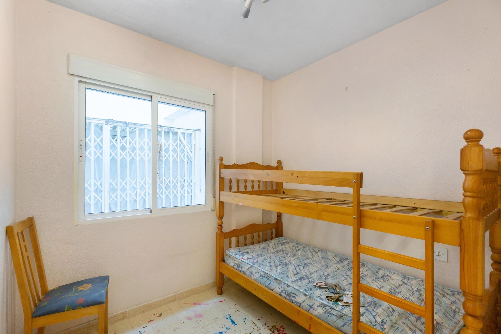 Reventa - Apartamento / piso -
Torrevieja - Paseo maritimo