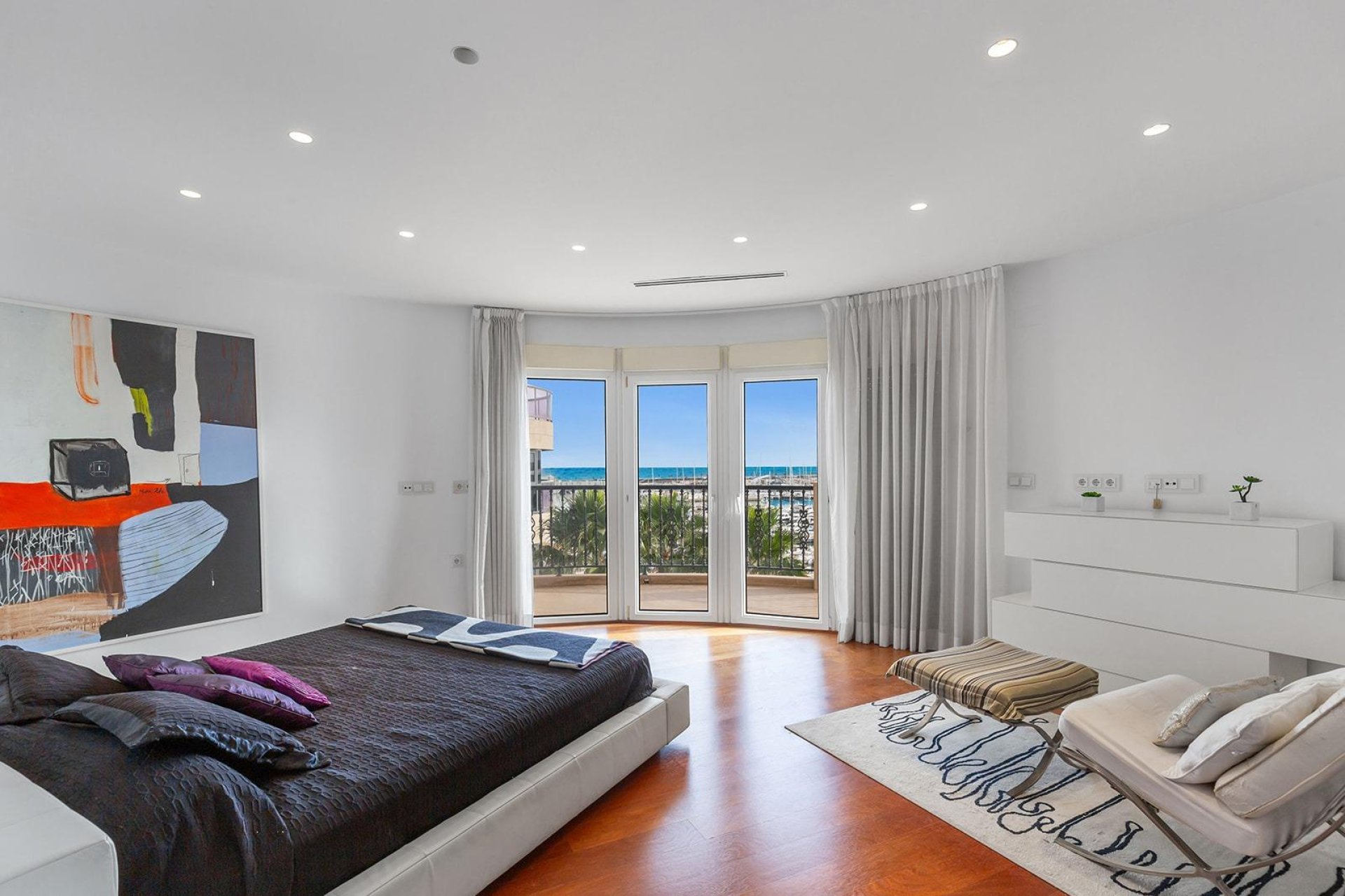 Reventa - Apartamento / piso -
Torrevieja - Paseo maritimo