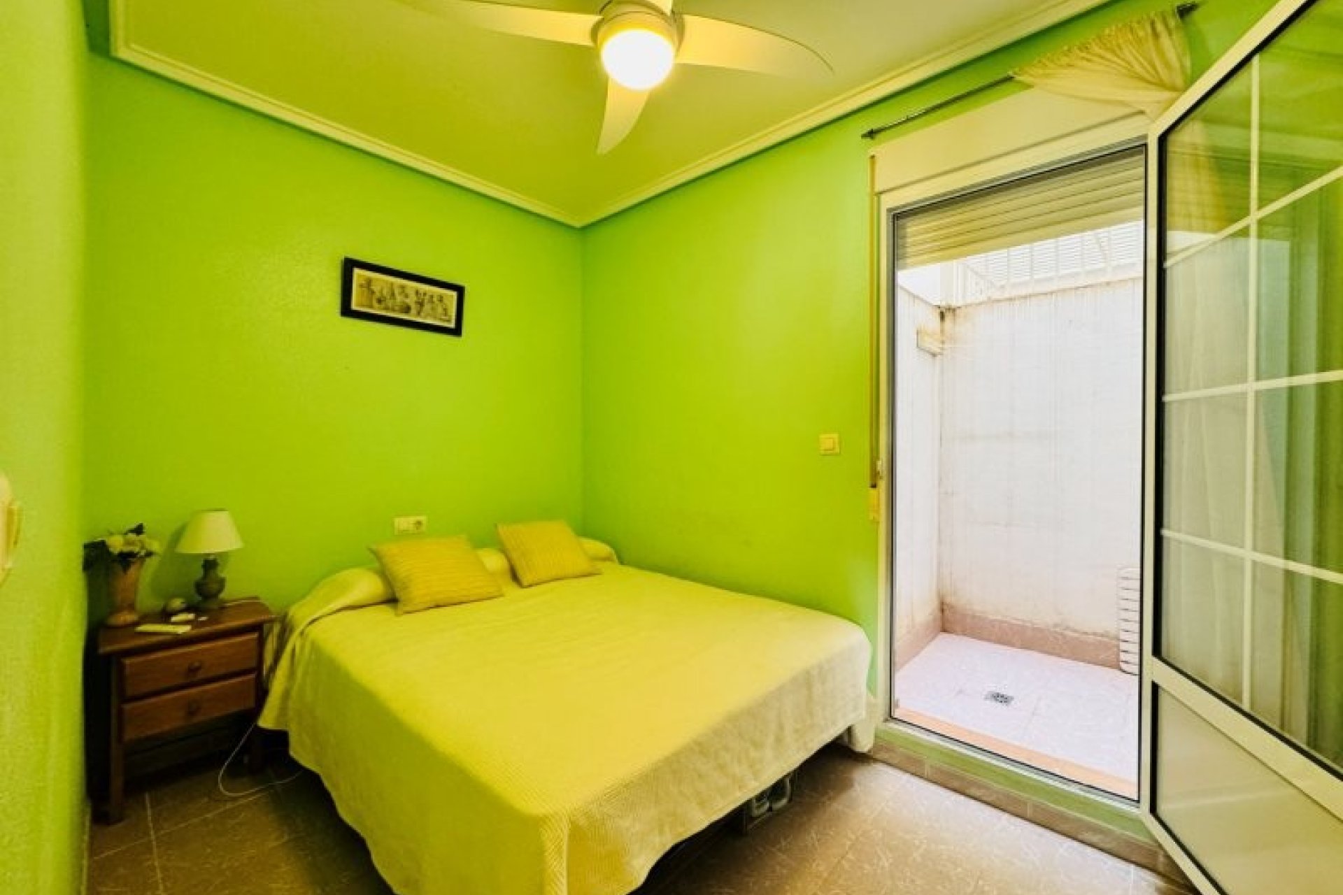 Reventa - Apartamento / piso -
Torrevieja - Pinada Beach II