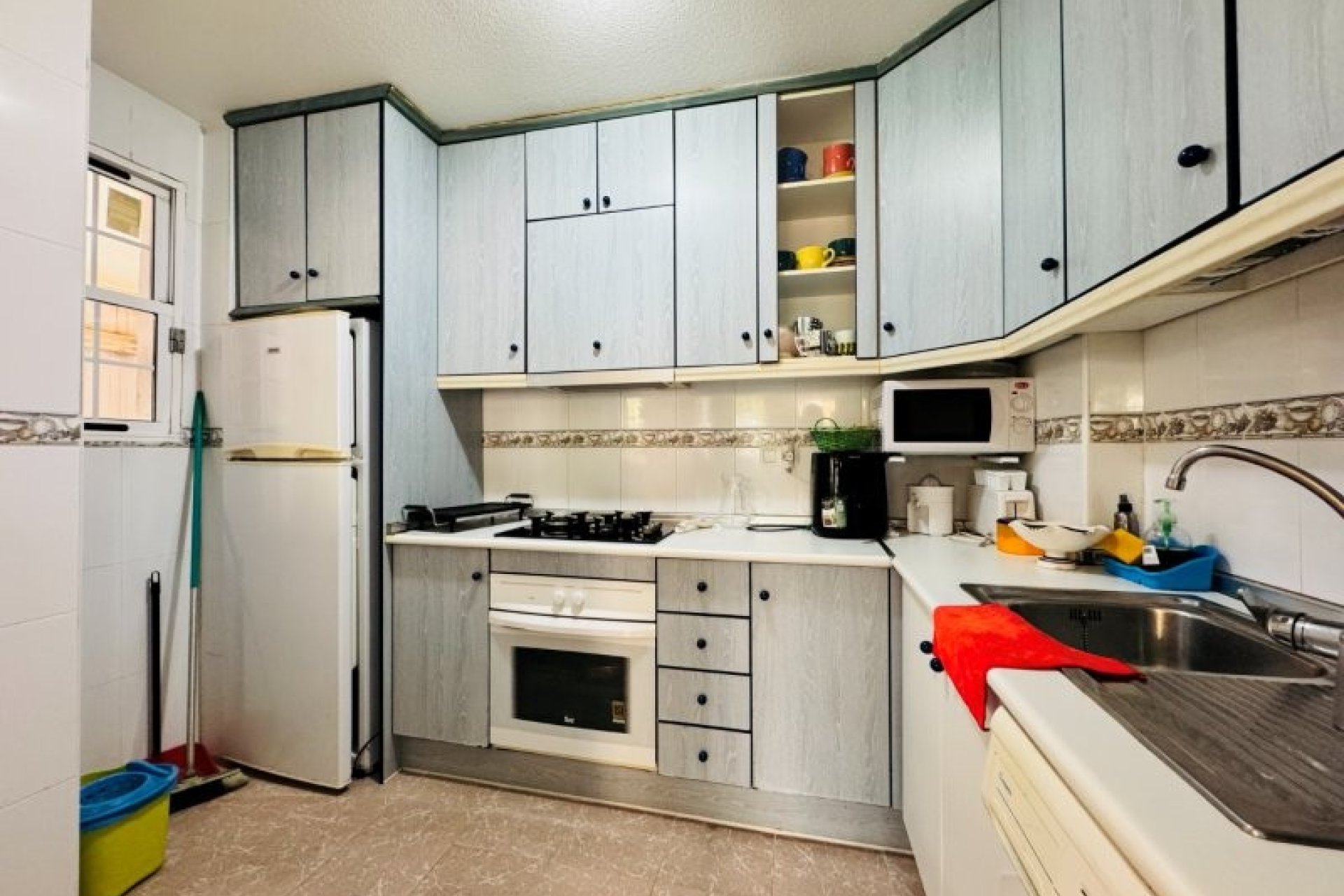 Reventa - Apartamento / piso -
Torrevieja - Pinada Beach II