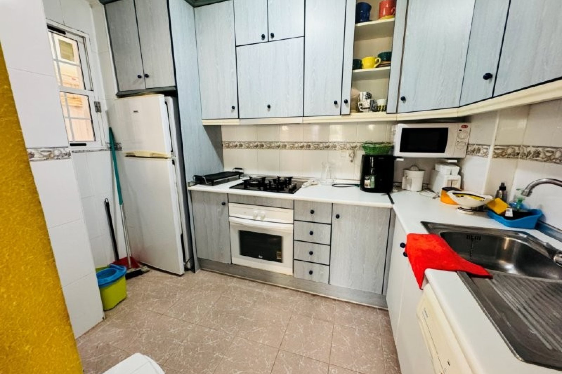 Reventa - Apartamento / piso -
Torrevieja - Pinada Beach II